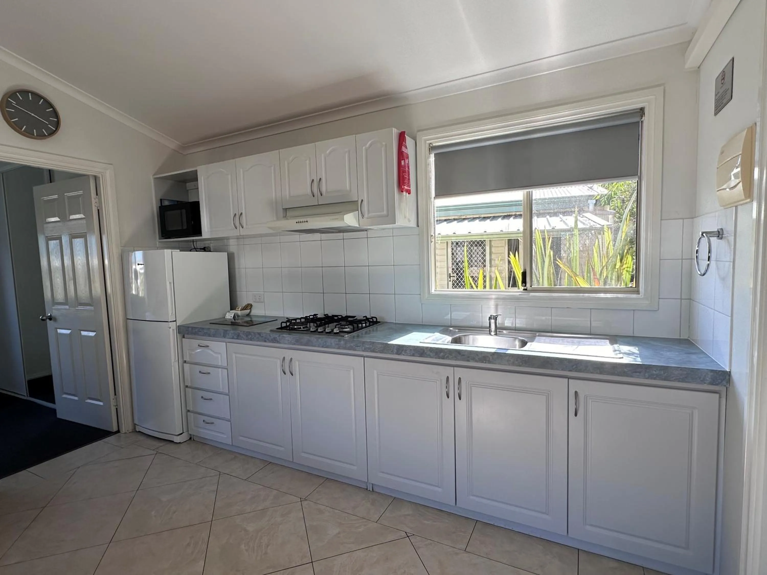 Kitchen or kitchenette in BIG4 Middleton Beach Holiday Park