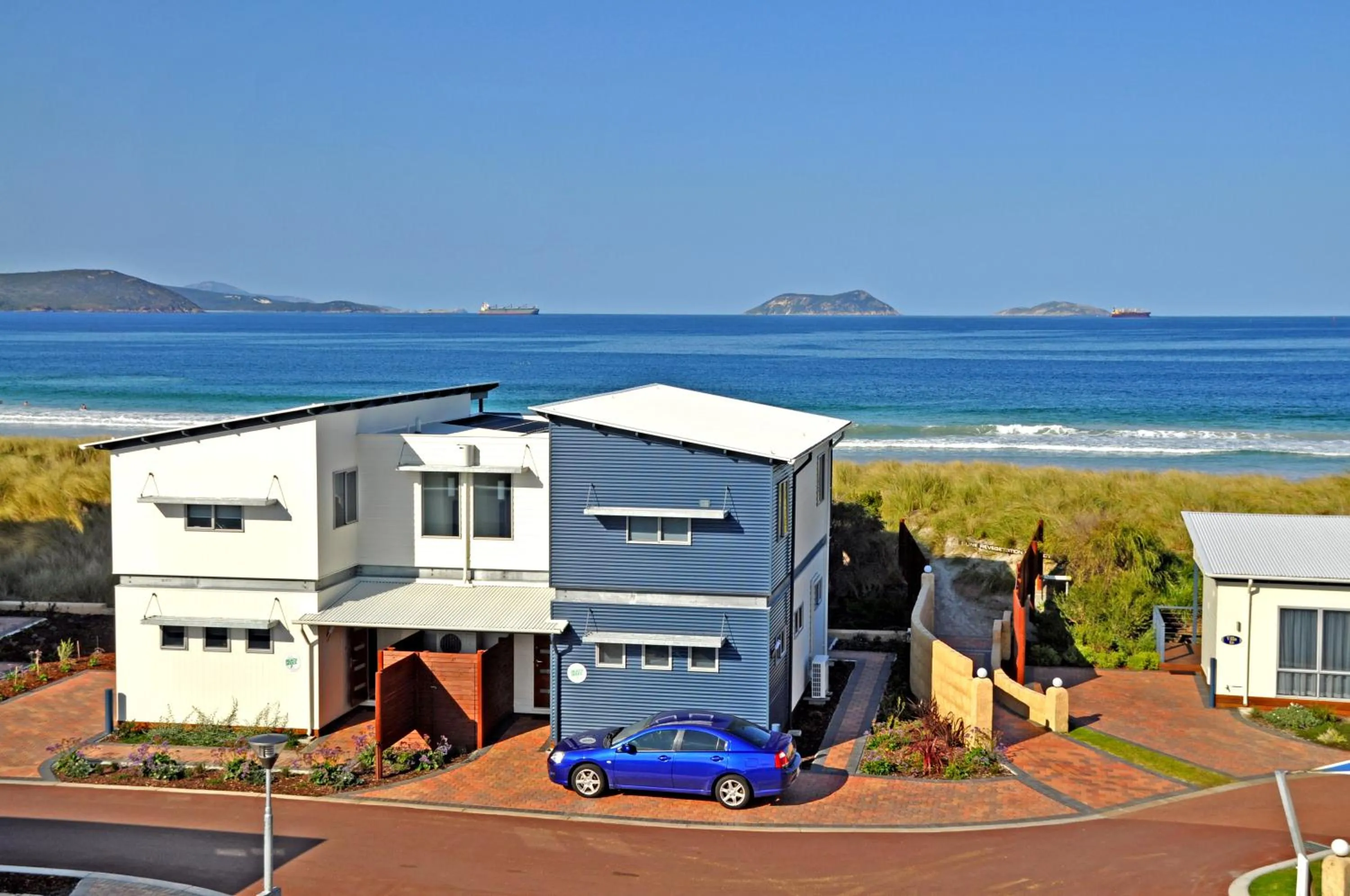 Property building in BIG4 Middleton Beach Holiday Park