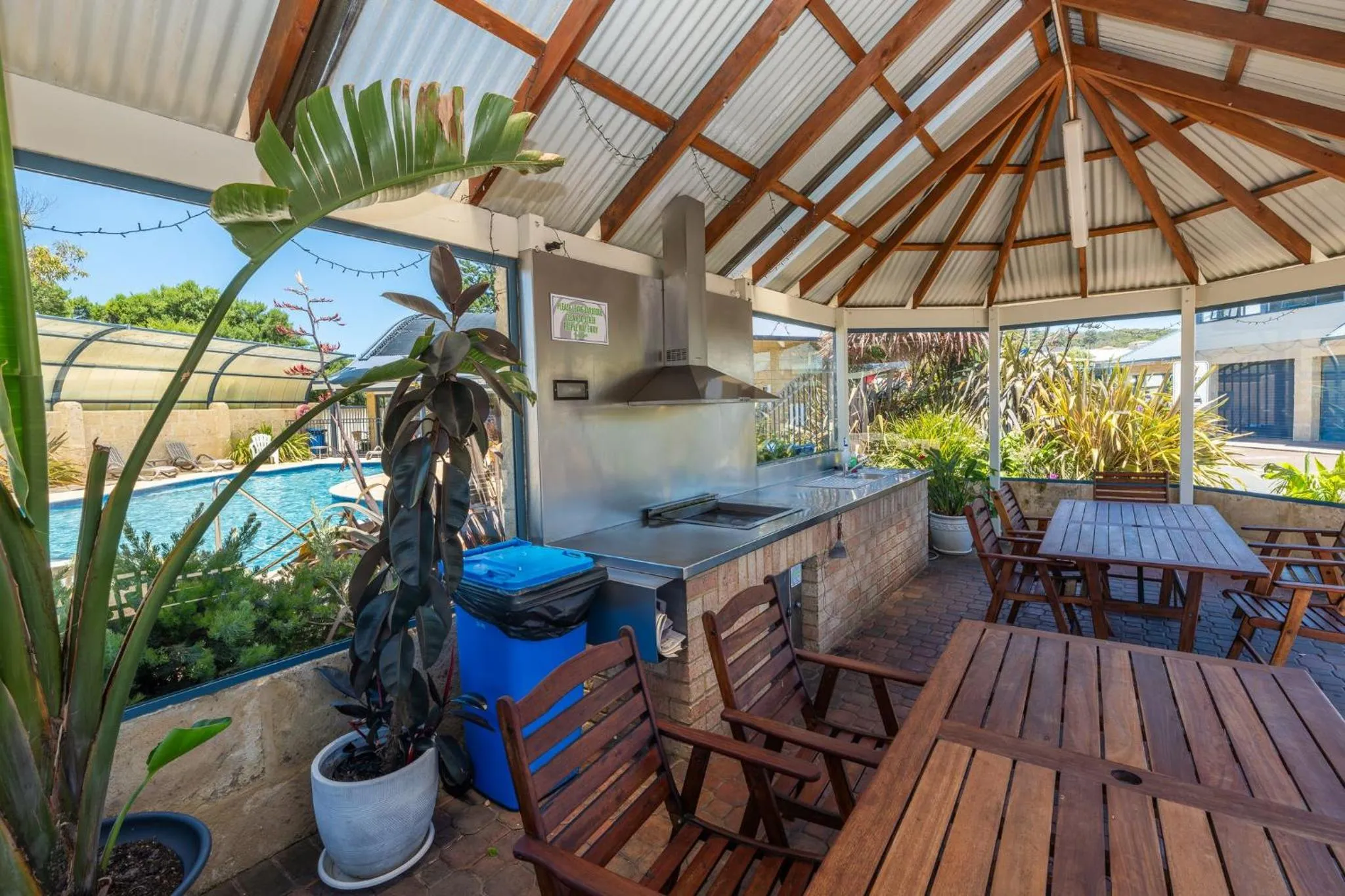 BBQ facilities in BIG4 Middleton Beach Holiday Park