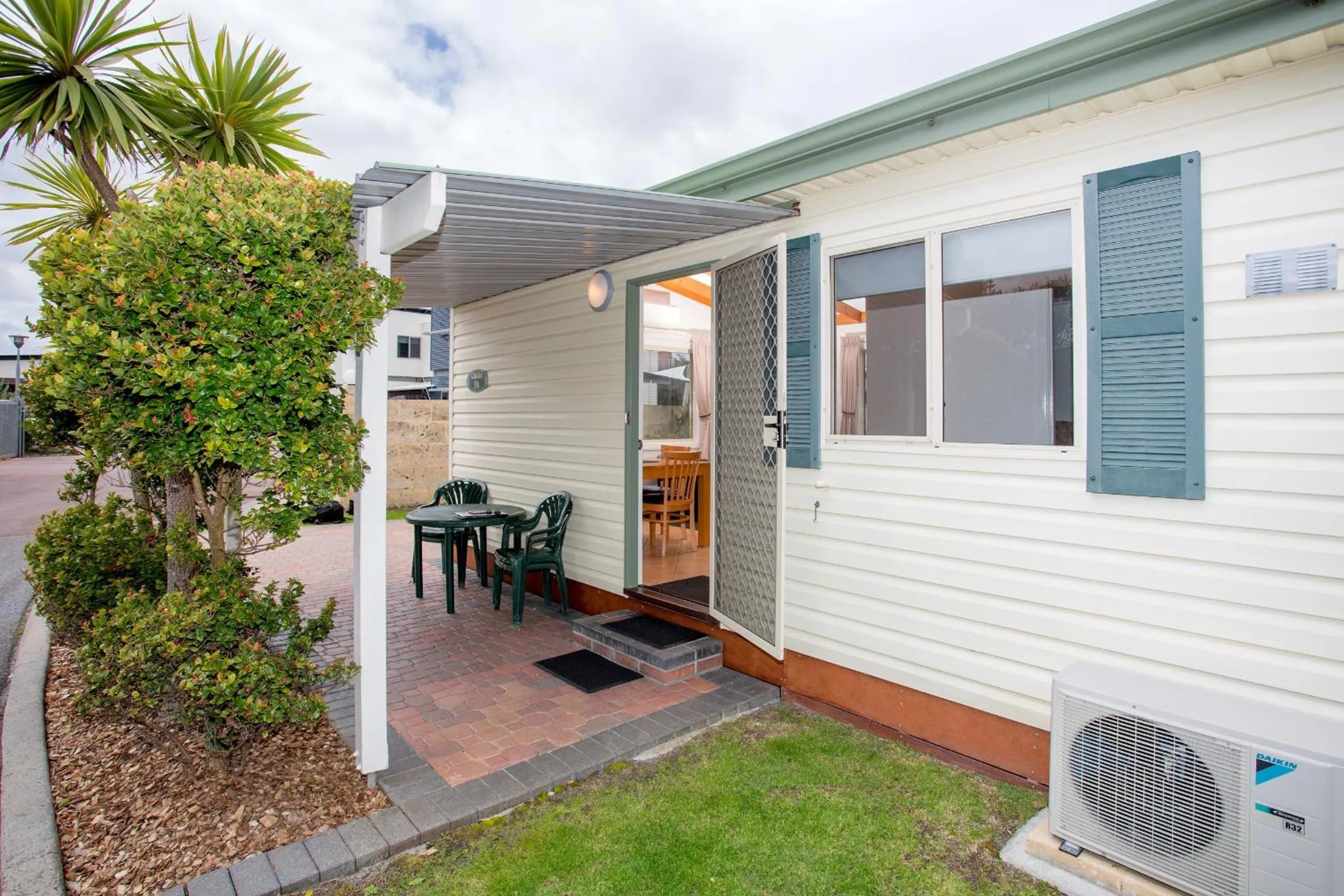 Patio in BIG4 Middleton Beach Holiday Park