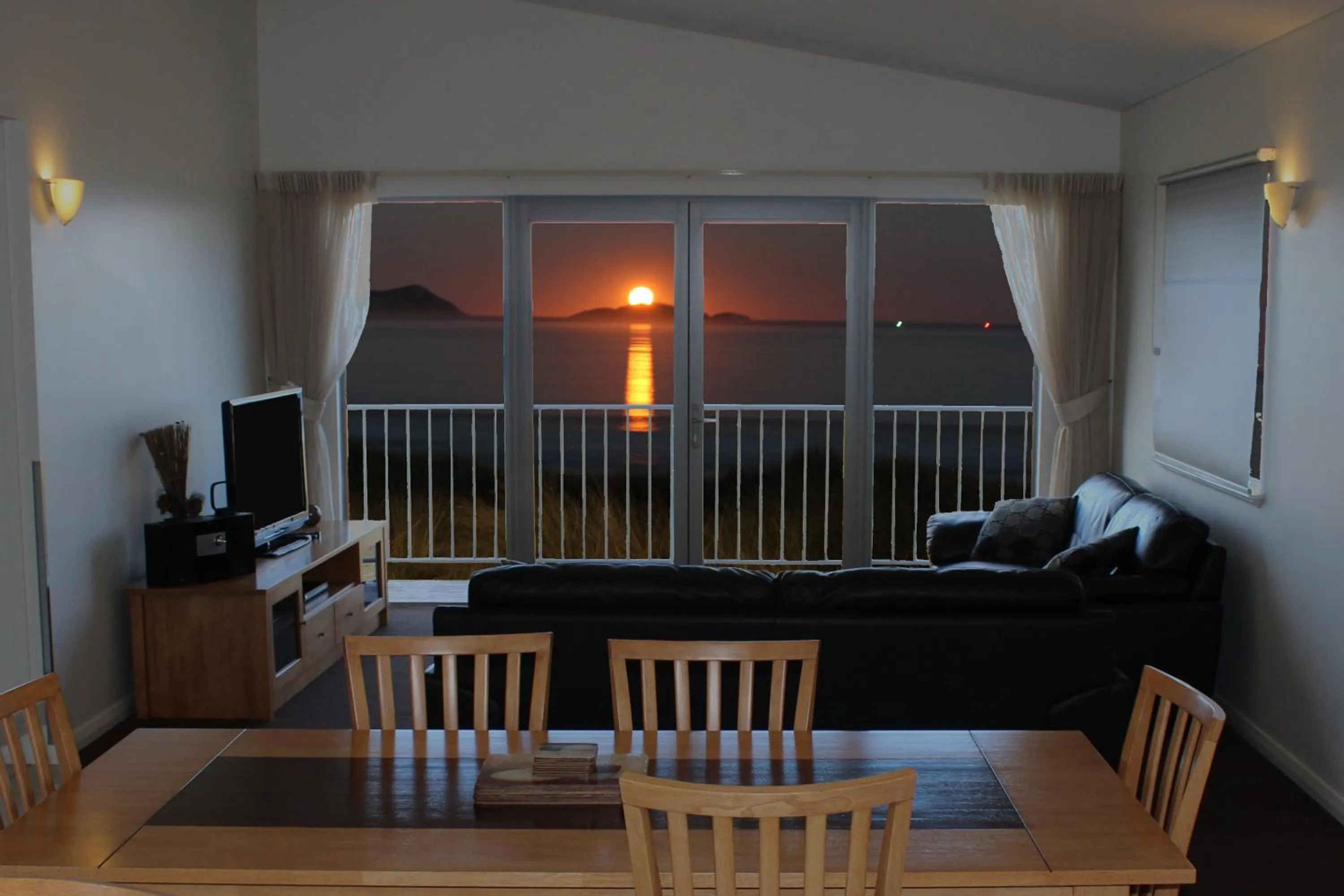 Night in BIG4 Middleton Beach Holiday Park