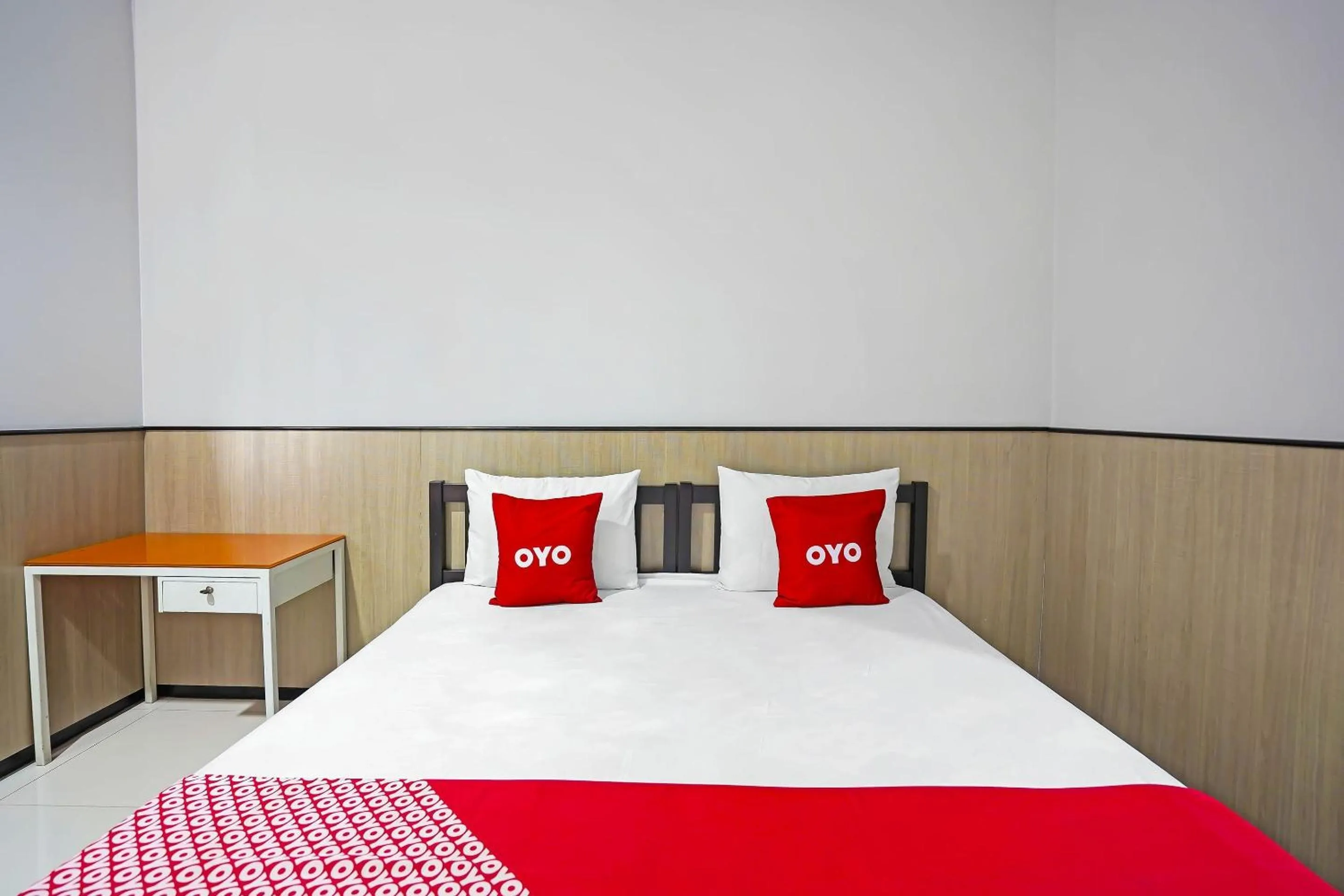 Bedroom, Bed in Hotel O Anugerah