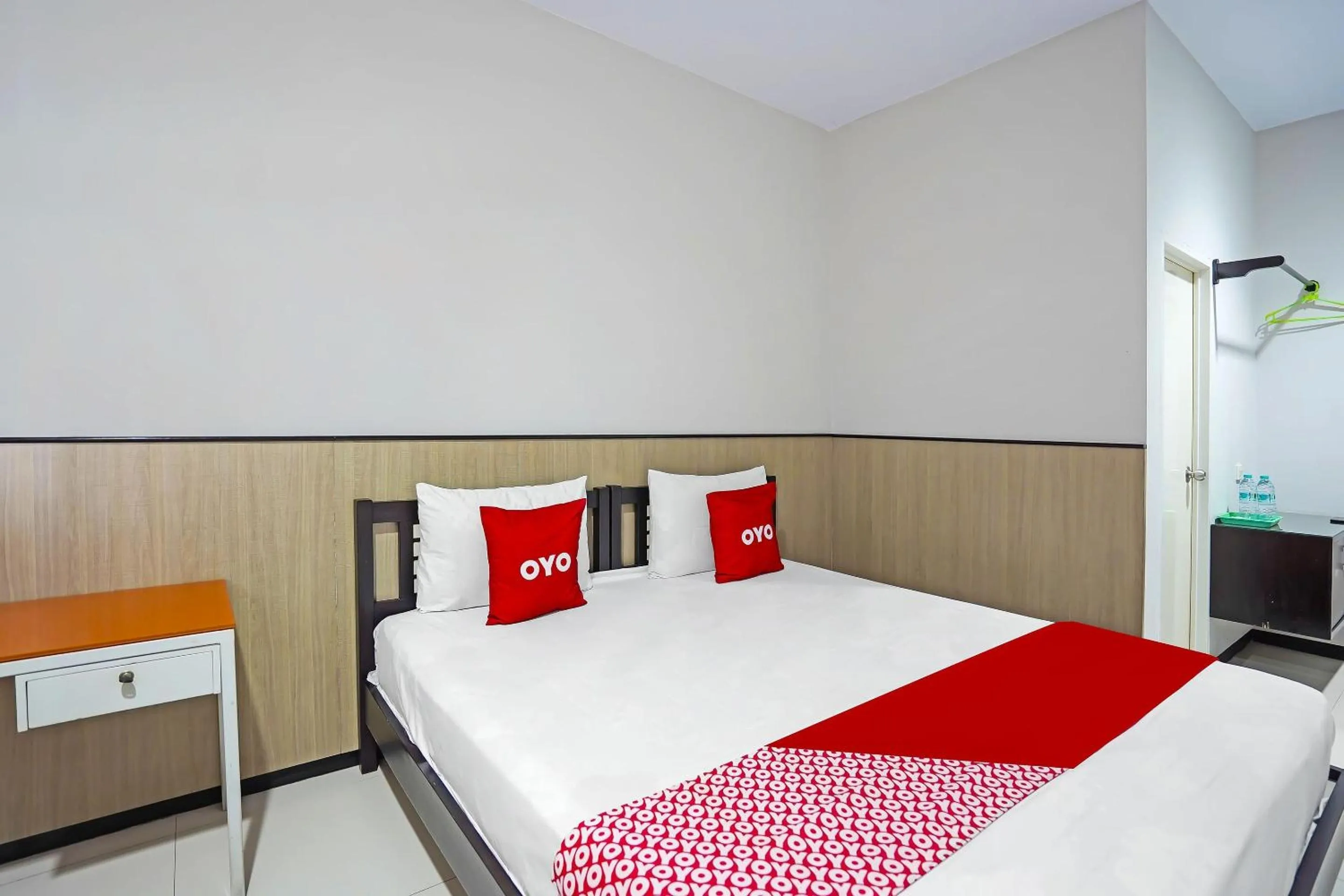 Bedroom, Bed in Hotel O Anugerah
