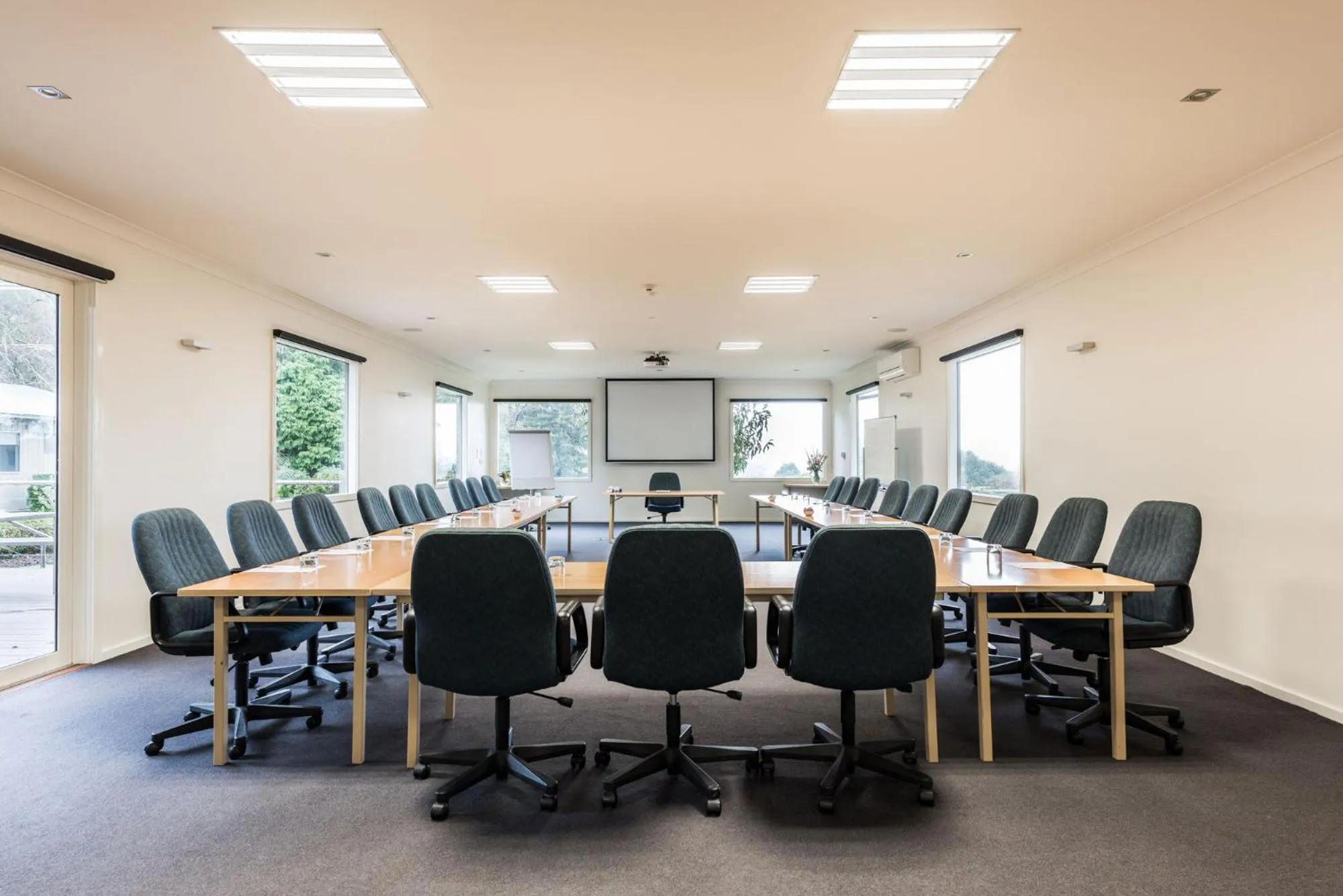 On-site shops in Panorama Retreat & Resort