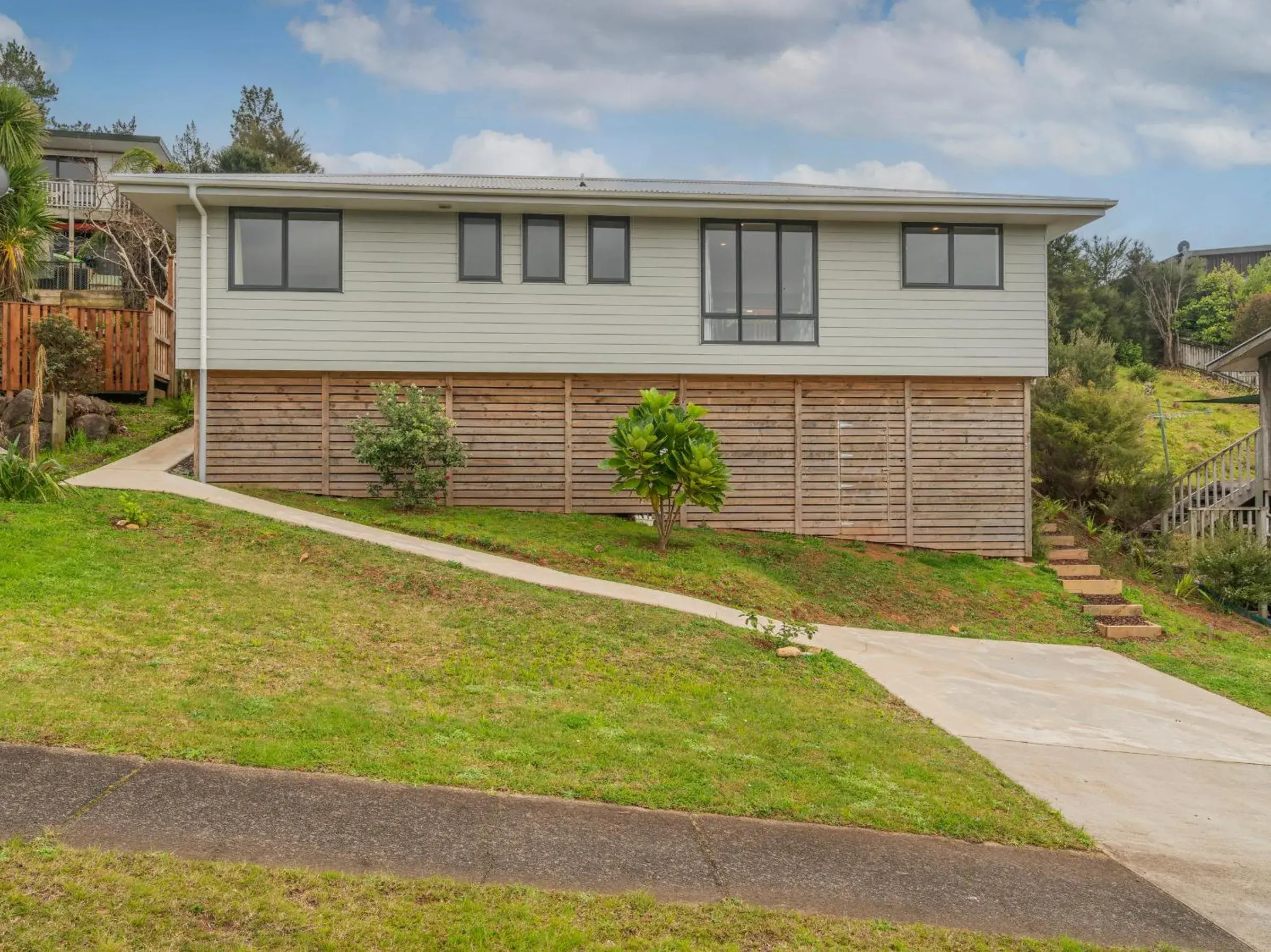 Manuka Lodge - Tairua Holiday Home Manuka Lodge - Tairua Holiday Home