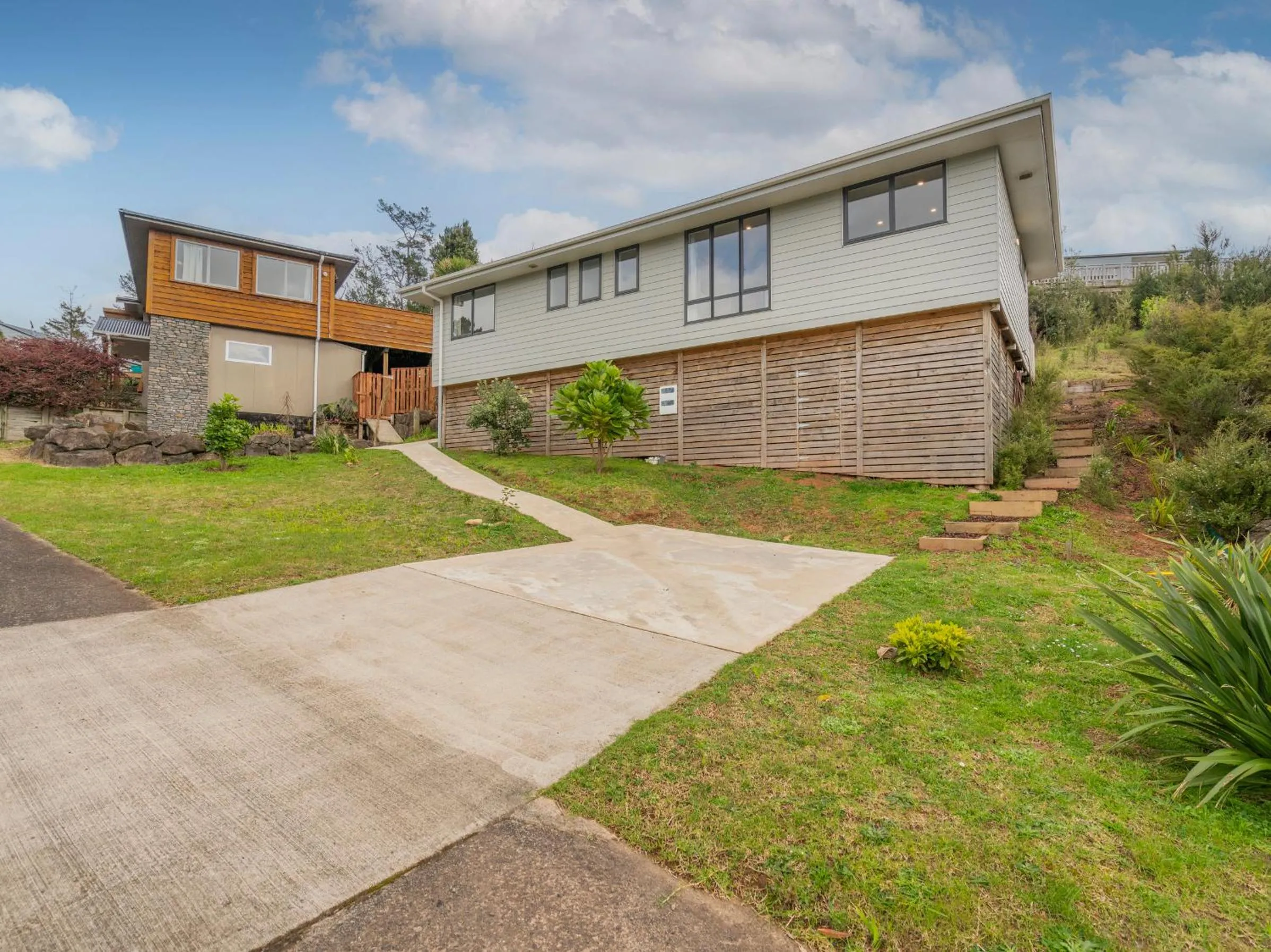 Property building in Manuka Lodge - Tairua Holiday Home