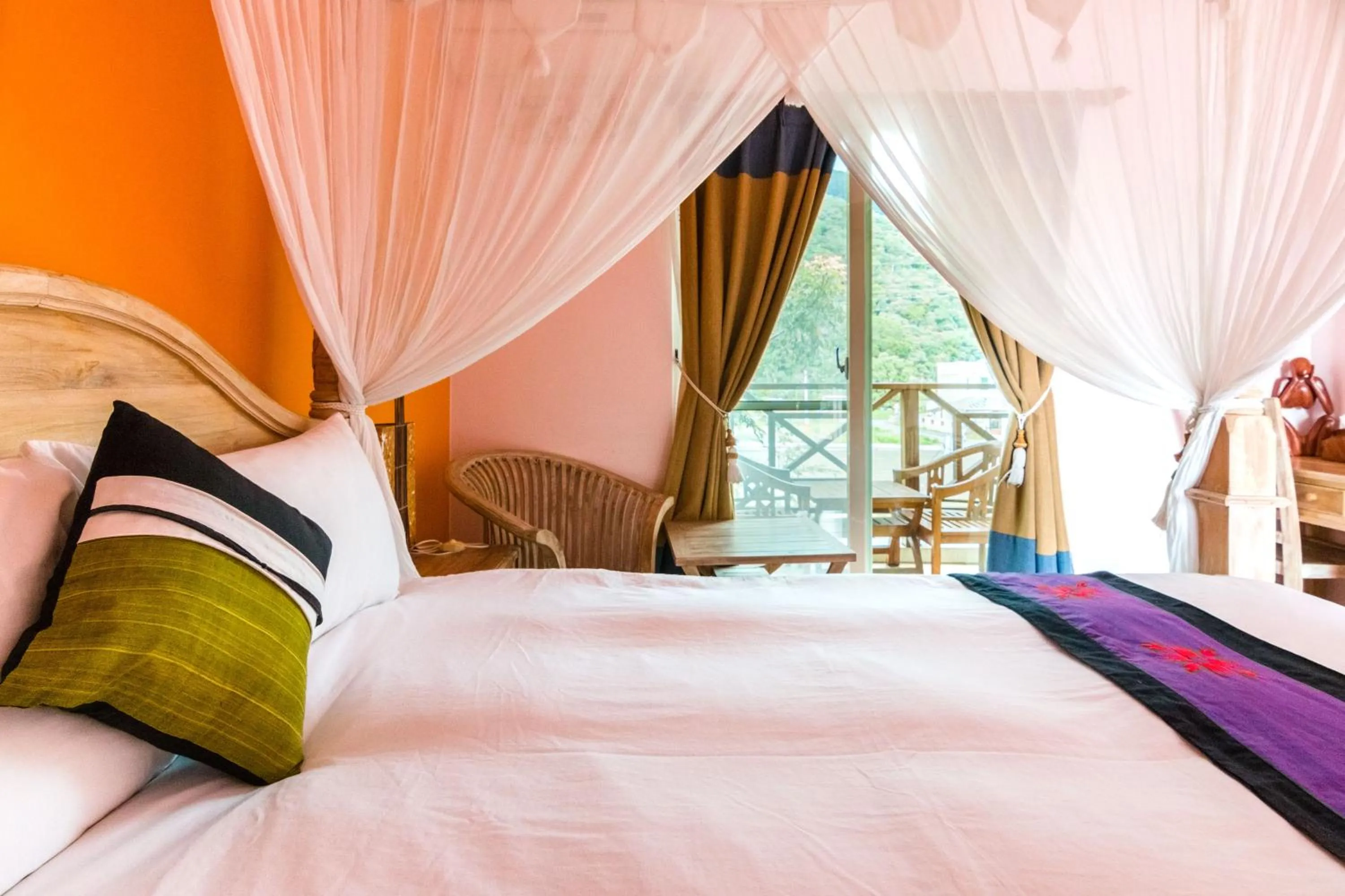 Photo of the whole room, Bed in Bali Lover