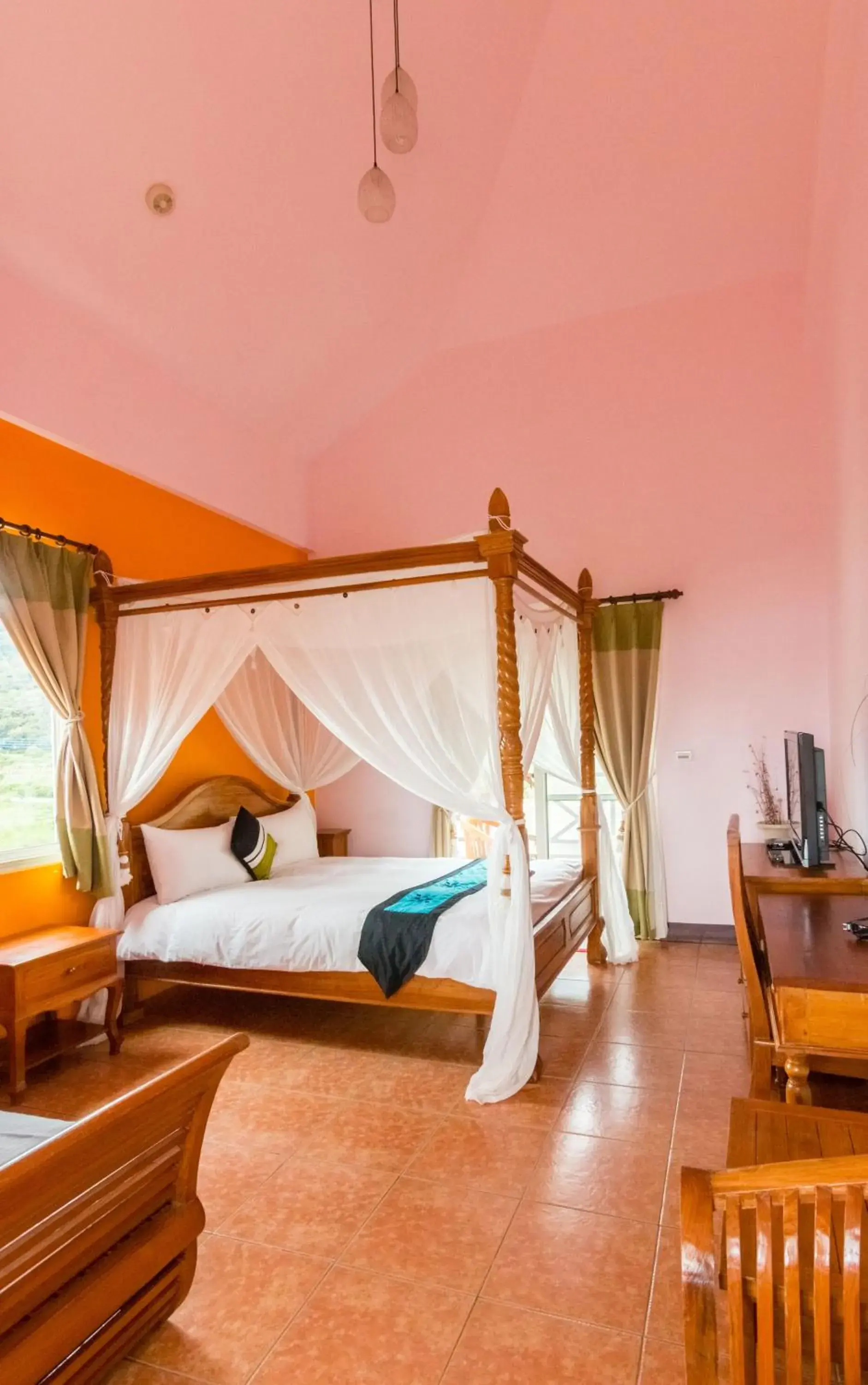 Mountain View Deluxe Double Room with Bathtub in Bali Lover Mountain View Deluxe Double Room with Bathtub in Bali Lover