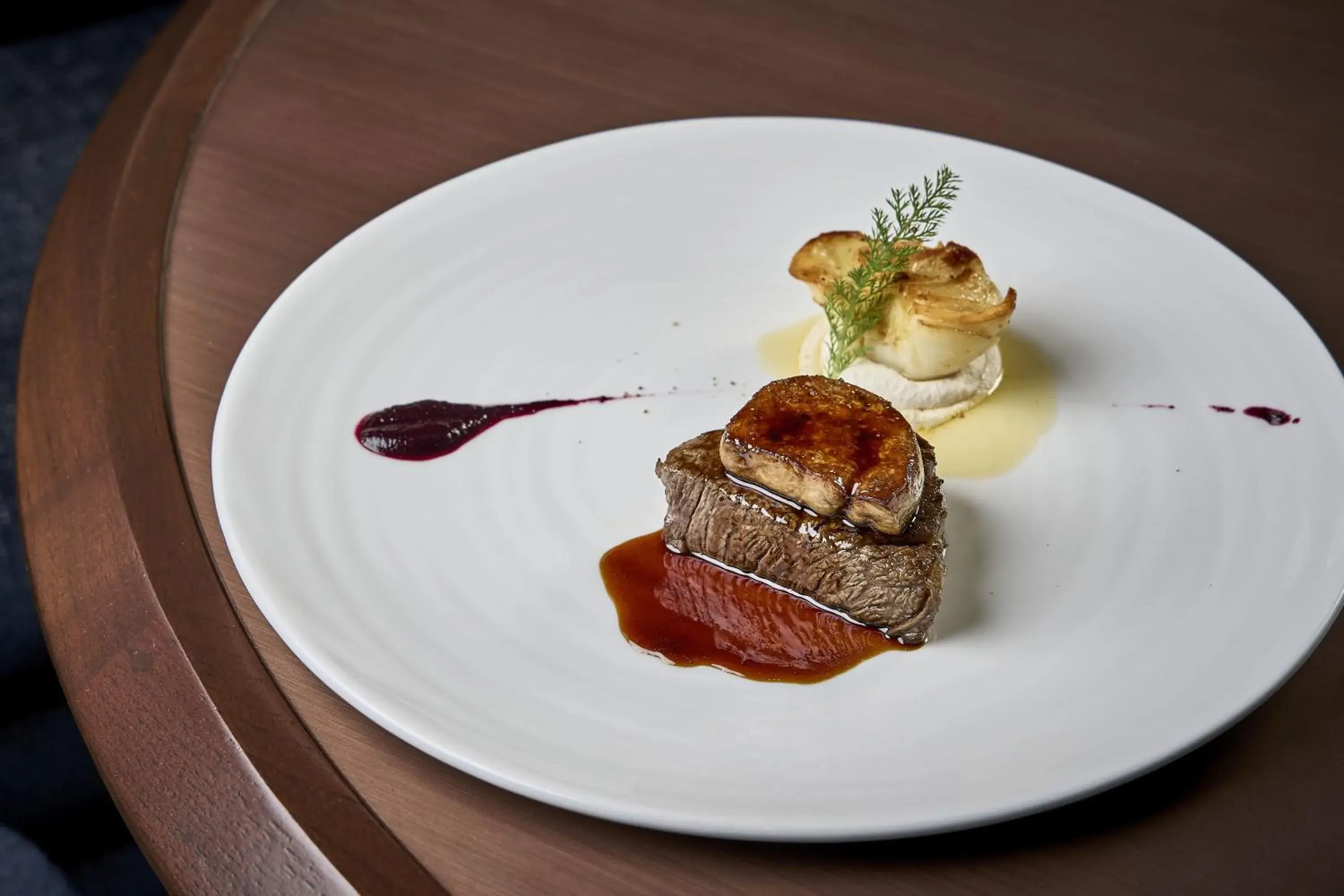 Restaurant/places to eat in Centara Grand Hotel Osaka Restaurant/places to eat in Centara Grand Hotel Osaka