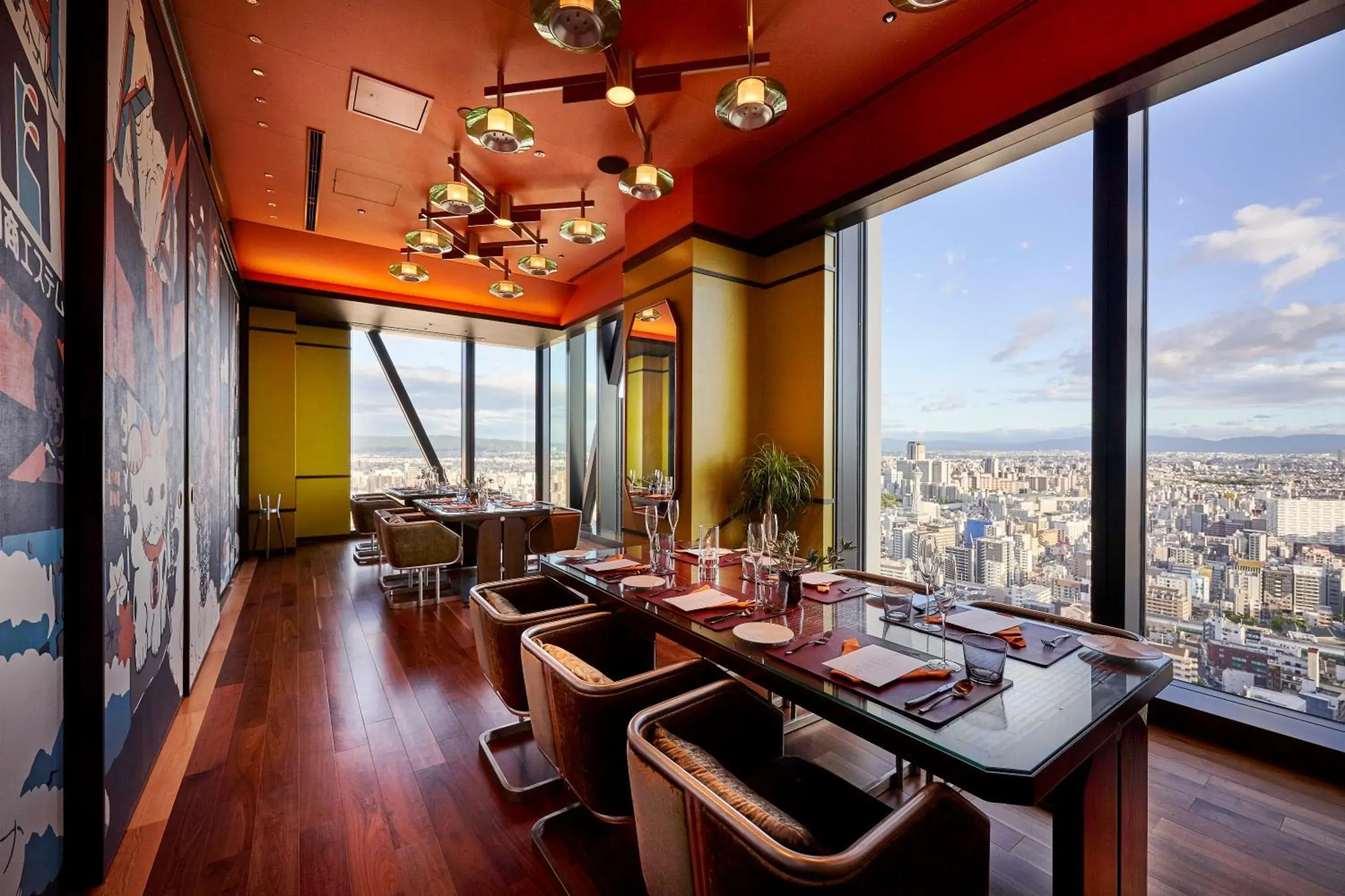 Restaurant/places to eat in Centara Grand Hotel Osaka Restaurant/places to eat in Centara Grand Hotel Osaka