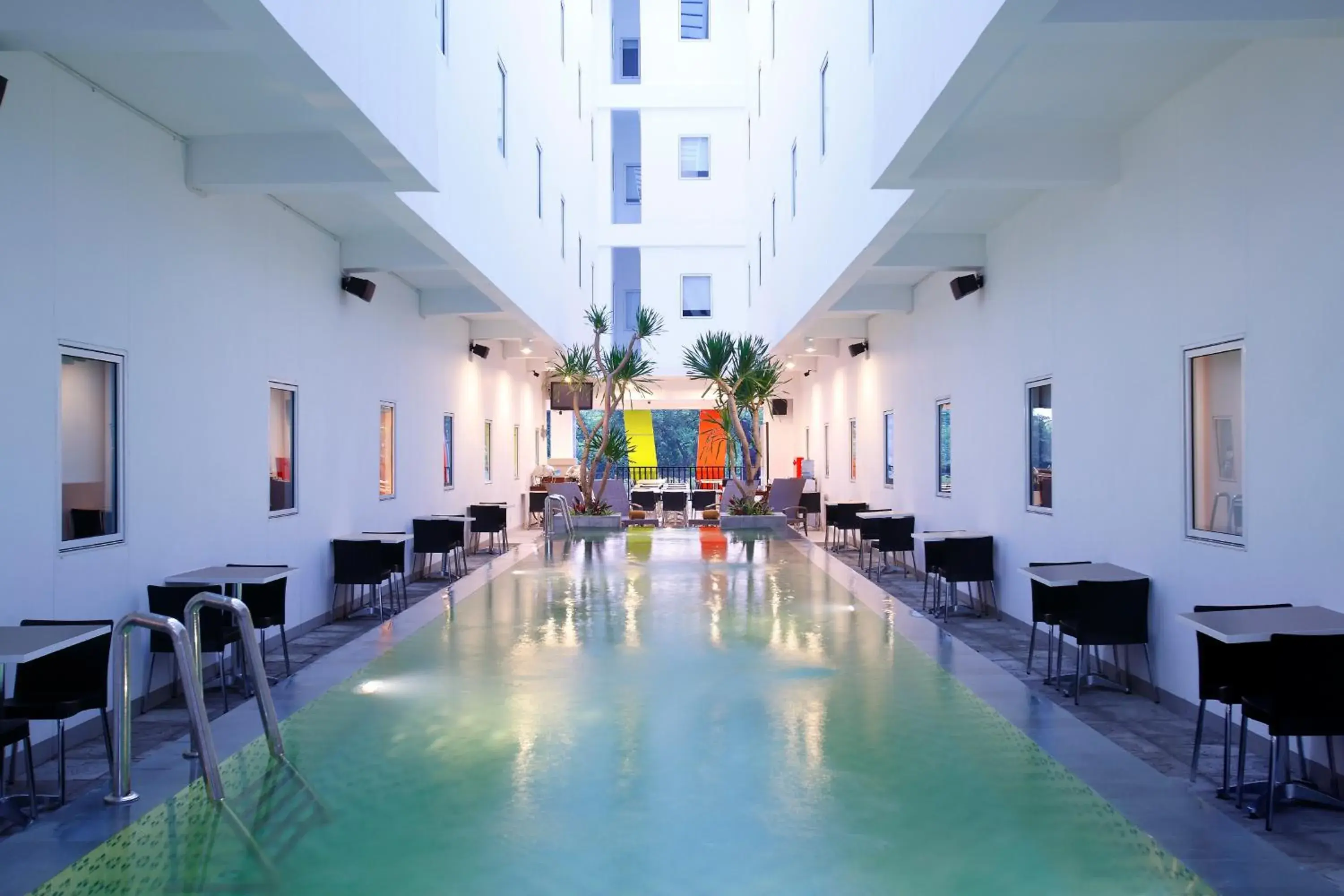 Swimming pool in Amaris Hotel Sunset Road - Bali Swimming pool in Amaris Hotel Sunset Road - Bali