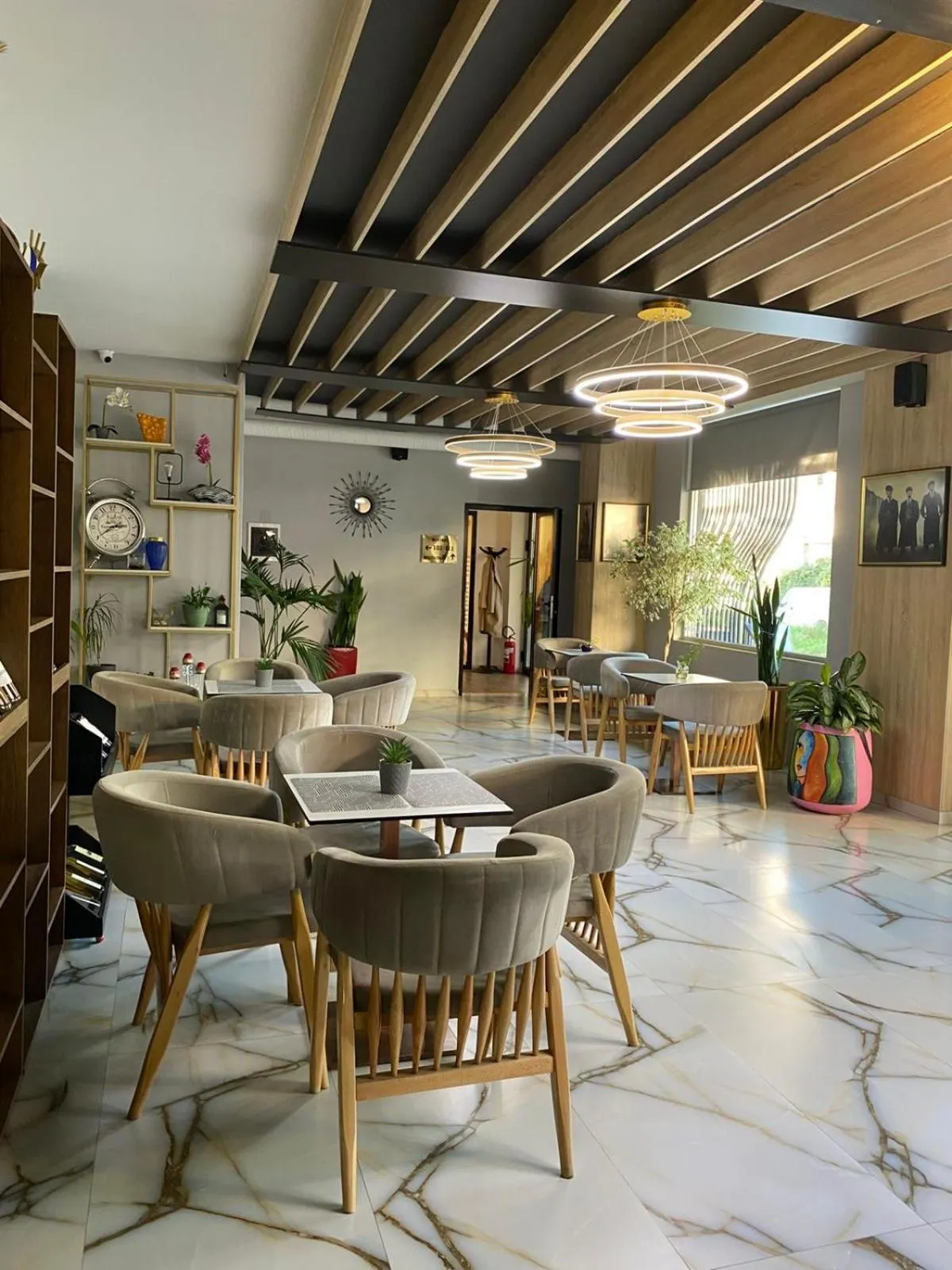 Living room in Peaky Hotel