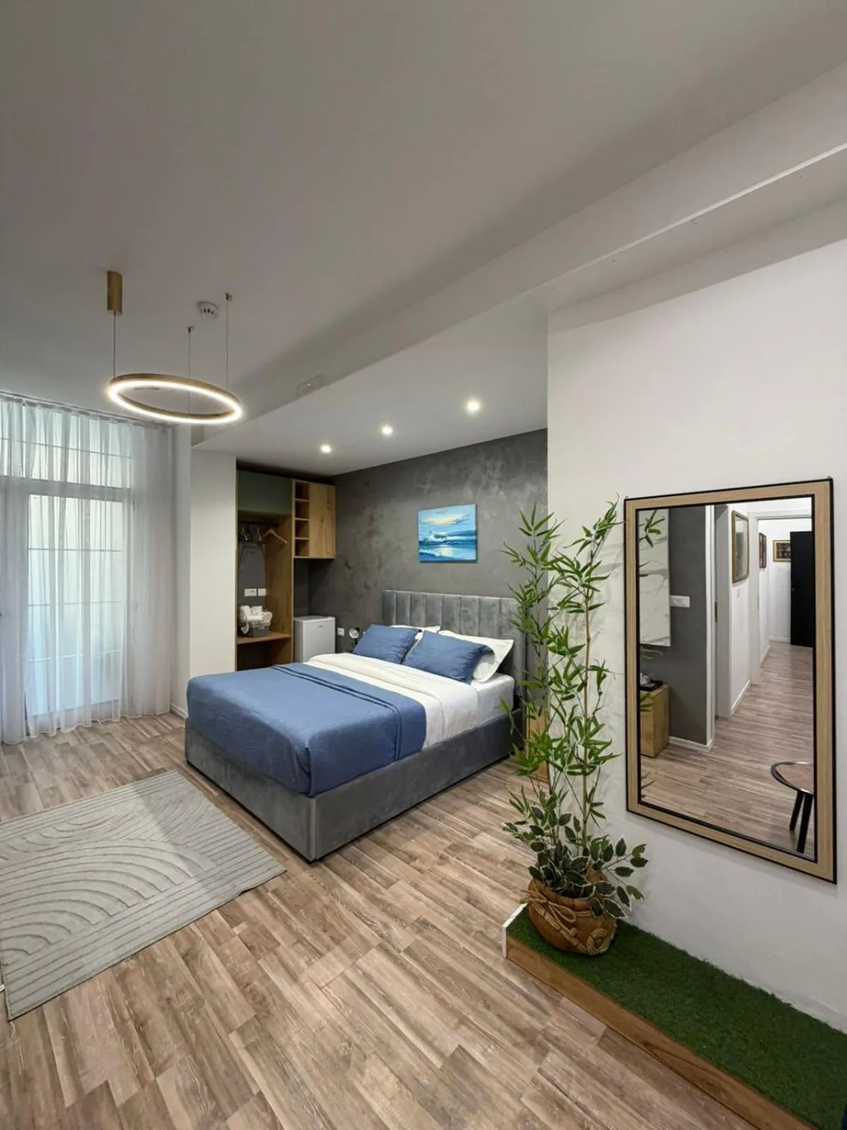 Photo of the whole room, Bed in Peaky Hotel