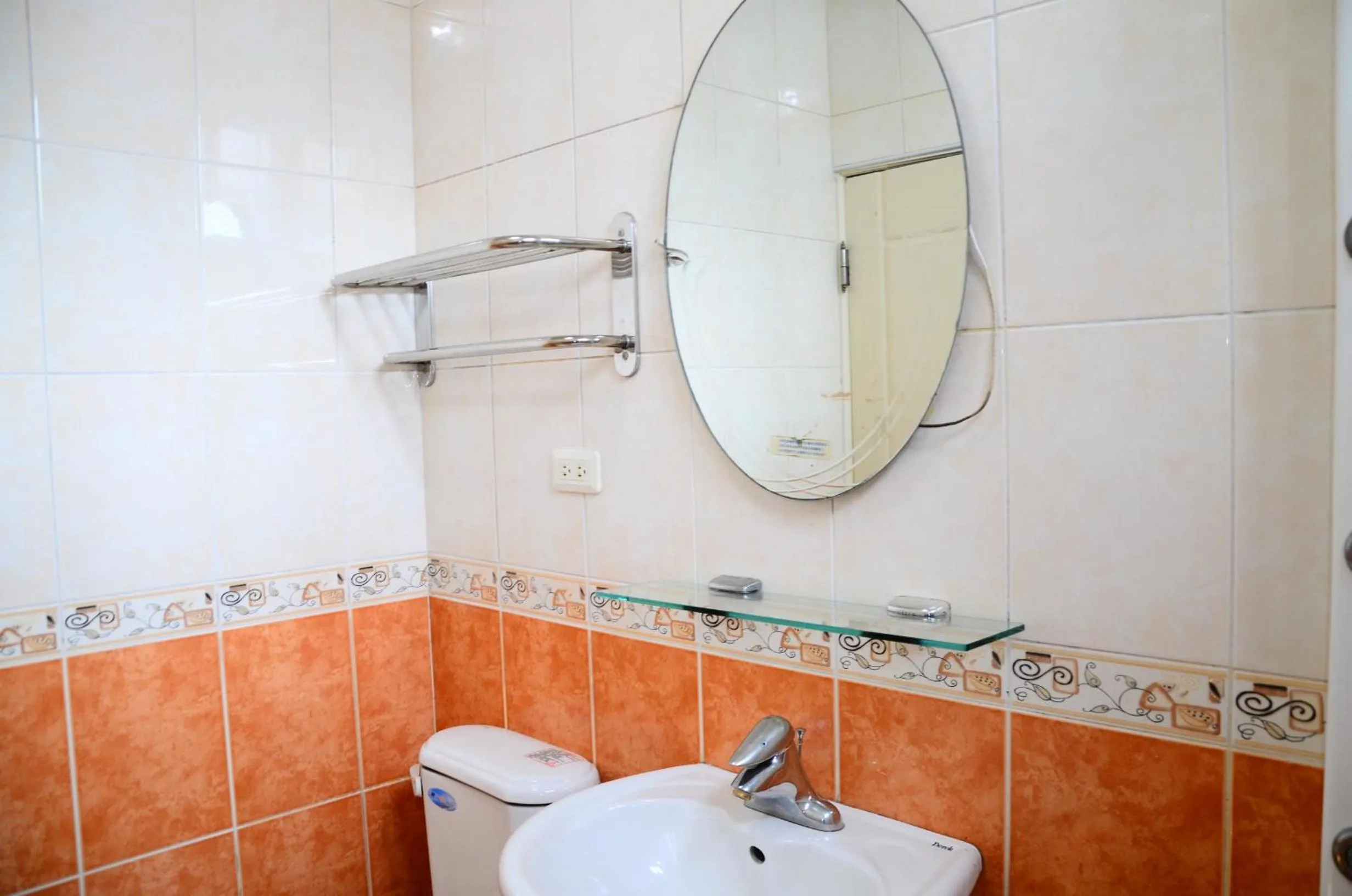 Bathroom in East of Love Homestay