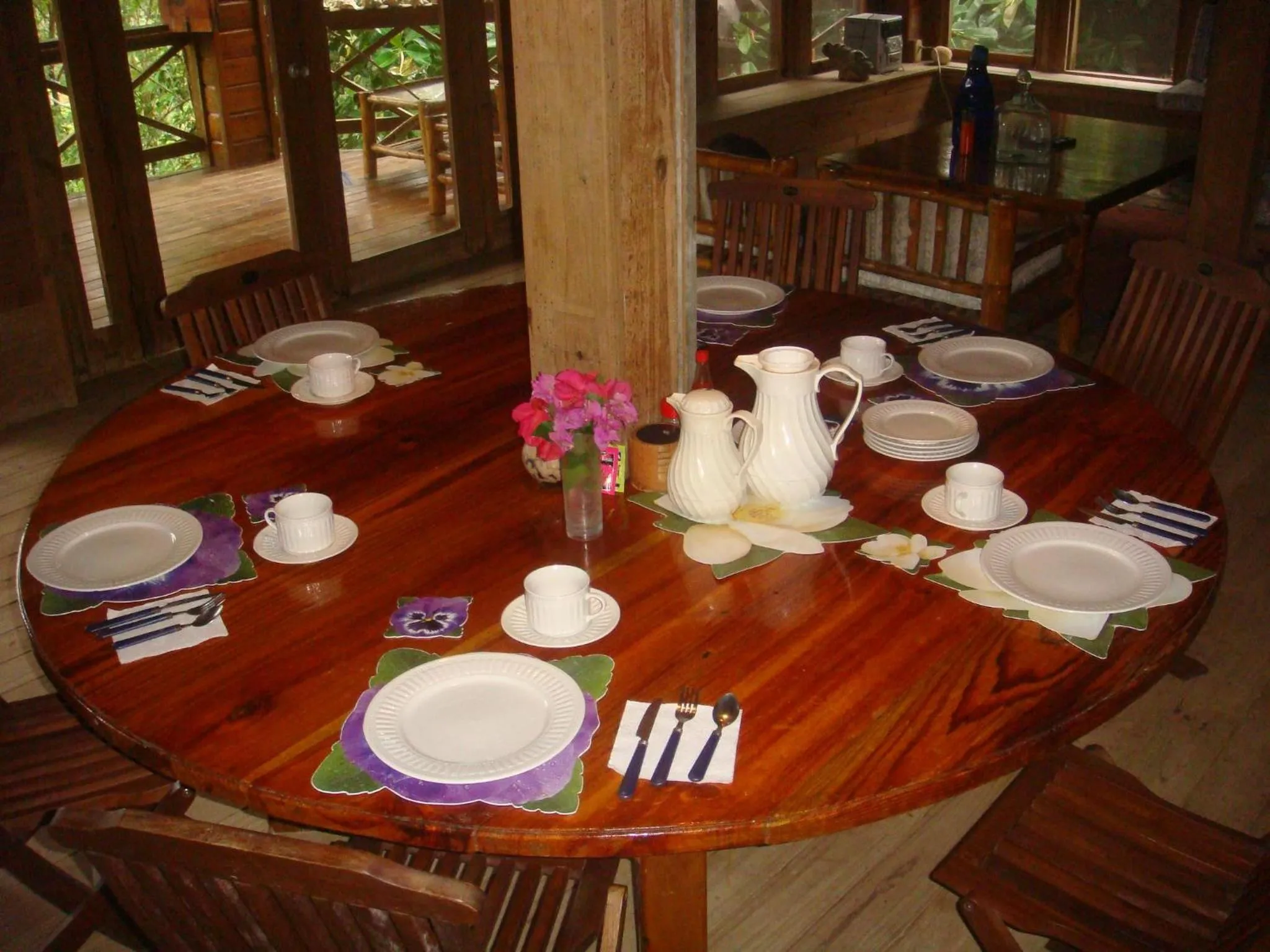 Breakfast in Roatan Bed & Breakfast Apartments