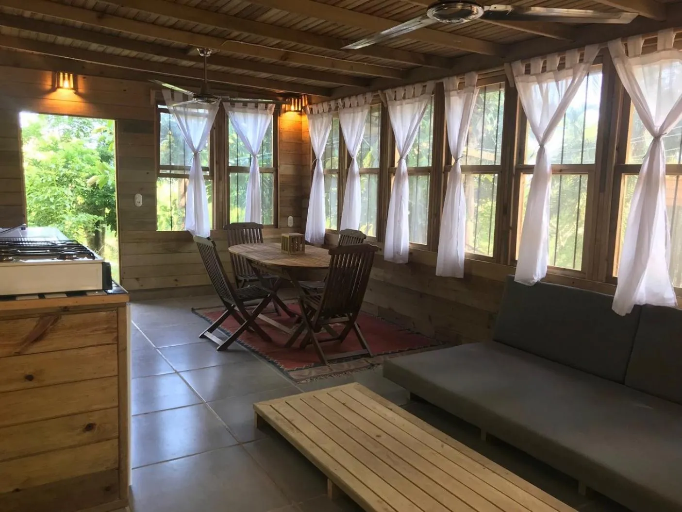 Patio in Roatan Bed & Breakfast Apartments