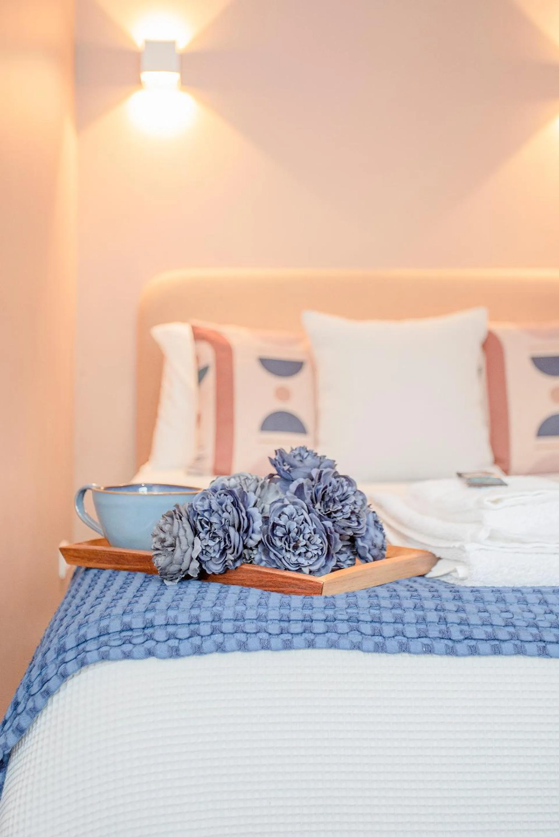 Bed in Liiiving in Porto - Chic & Sweet Home