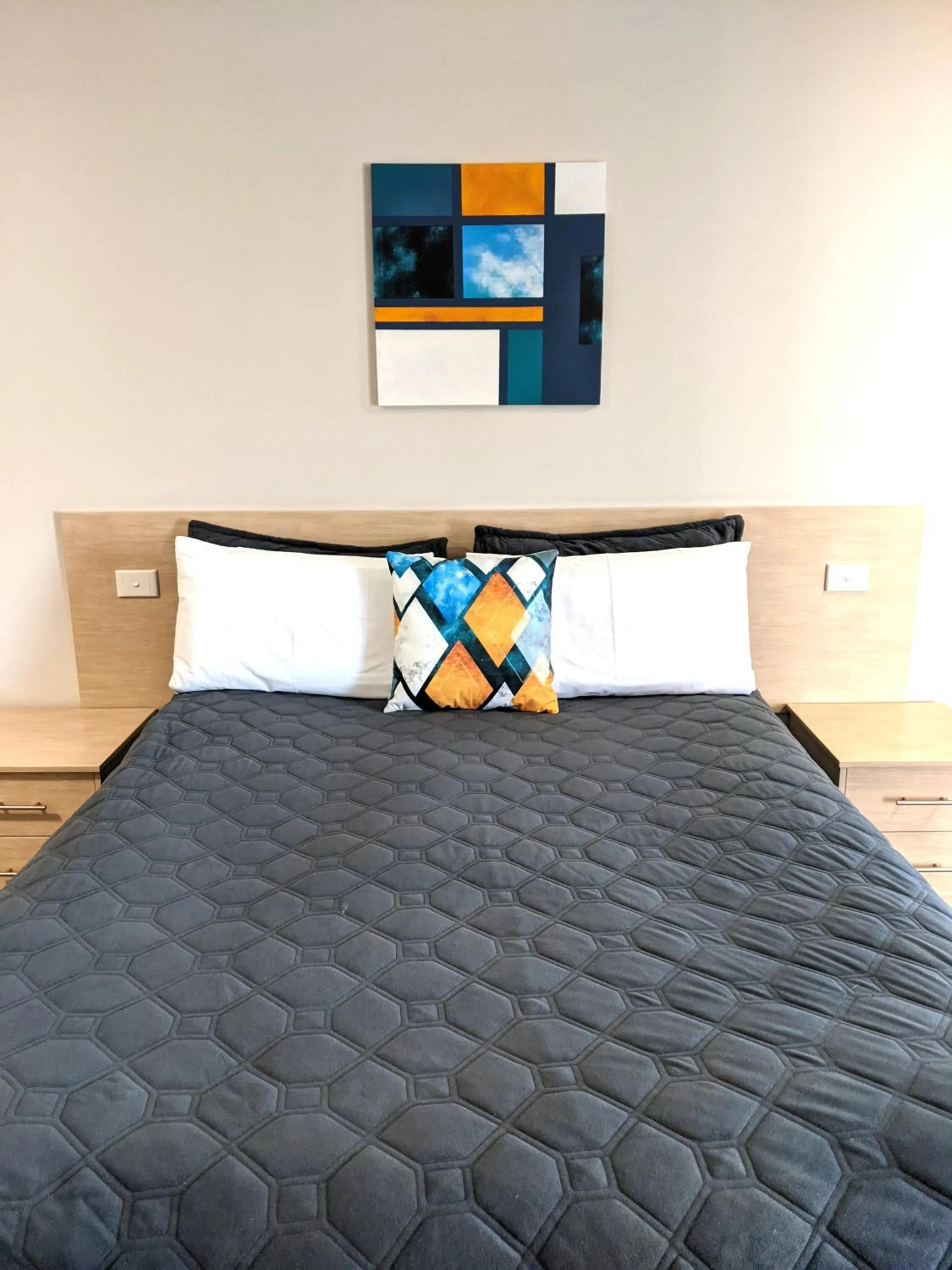 Bedroom, Bed in Mackellar Motel