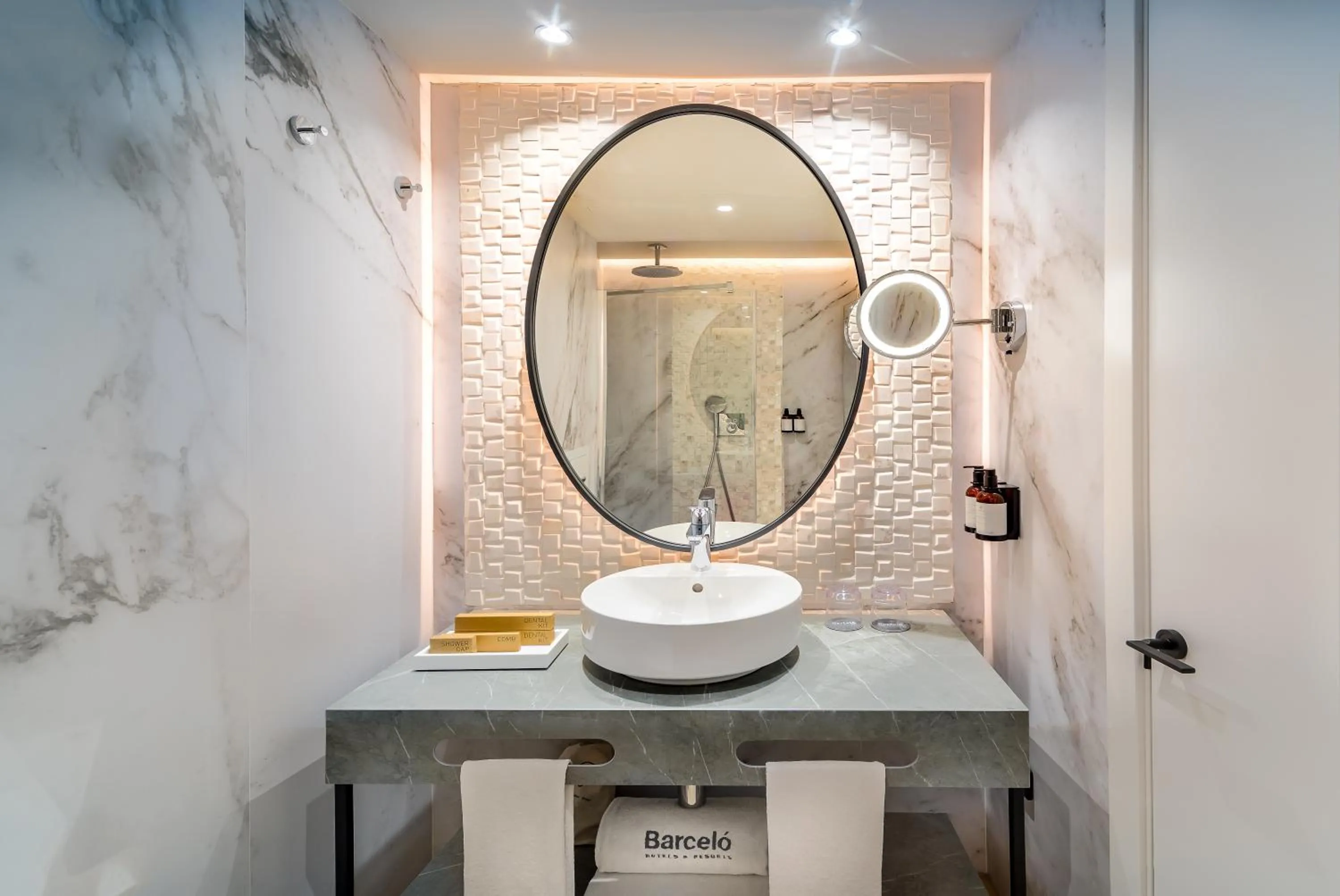 Shower in Barceló Carmen Granada