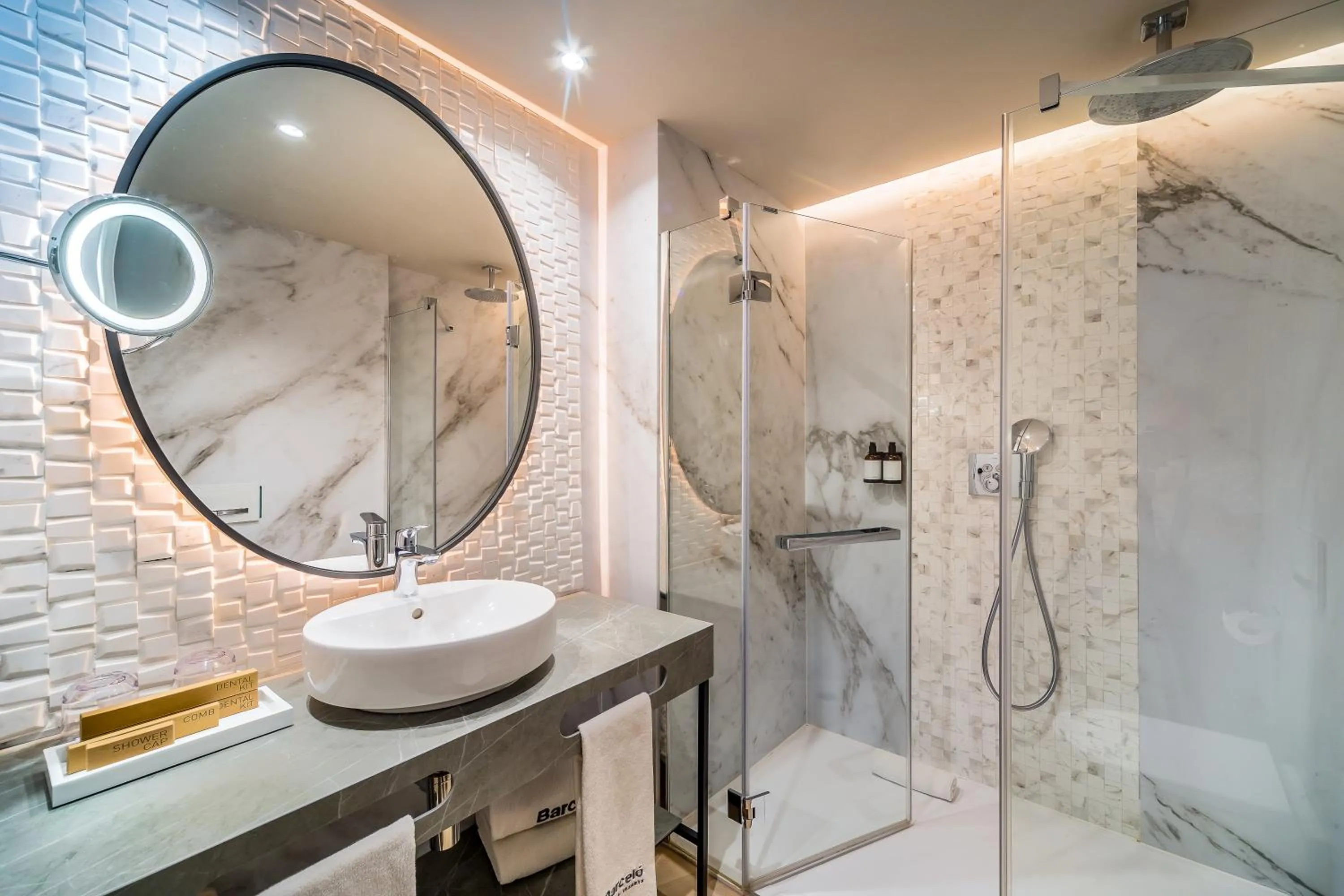 Shower in Barceló Carmen Granada