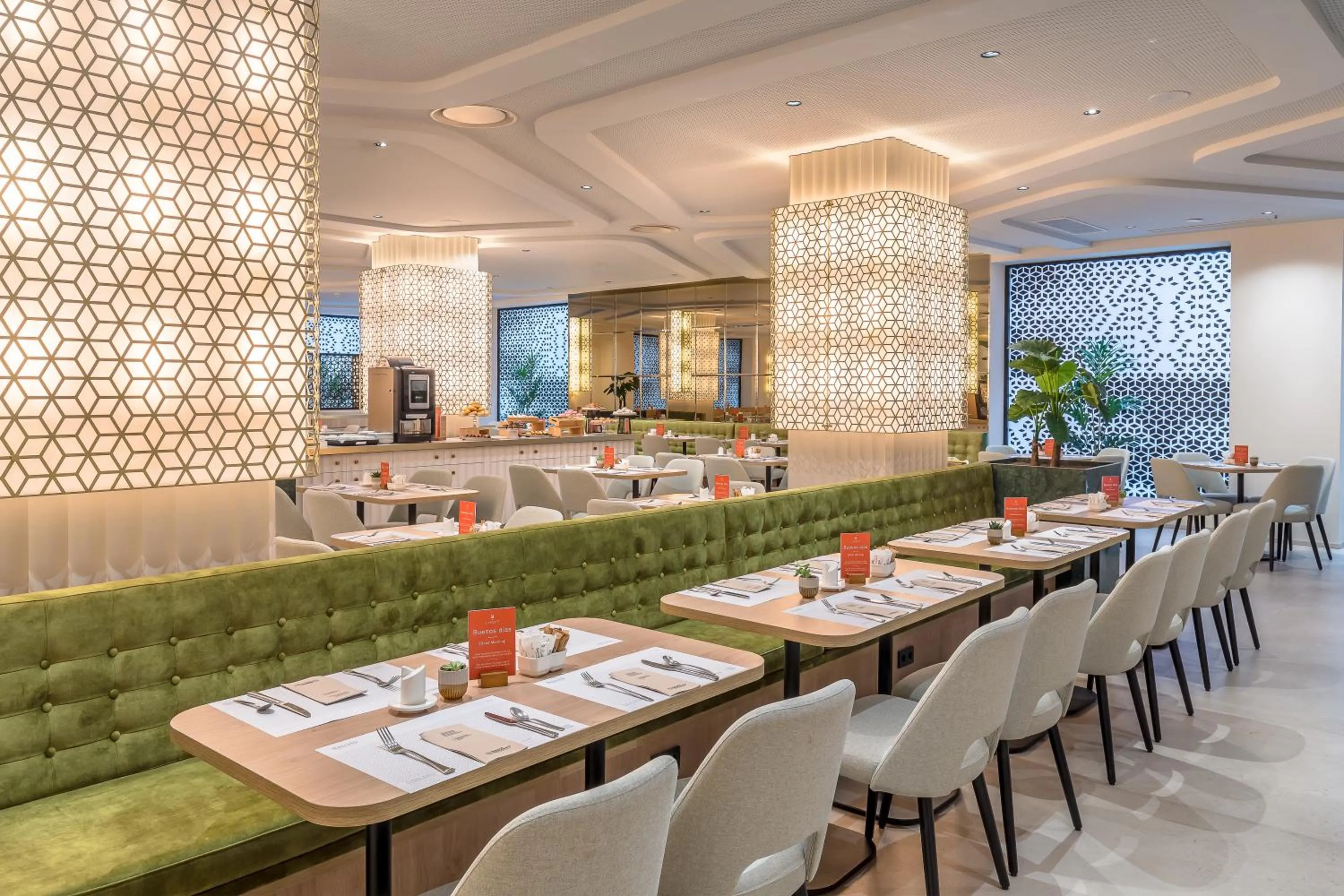 Breakfast in Barceló Carmen Granada