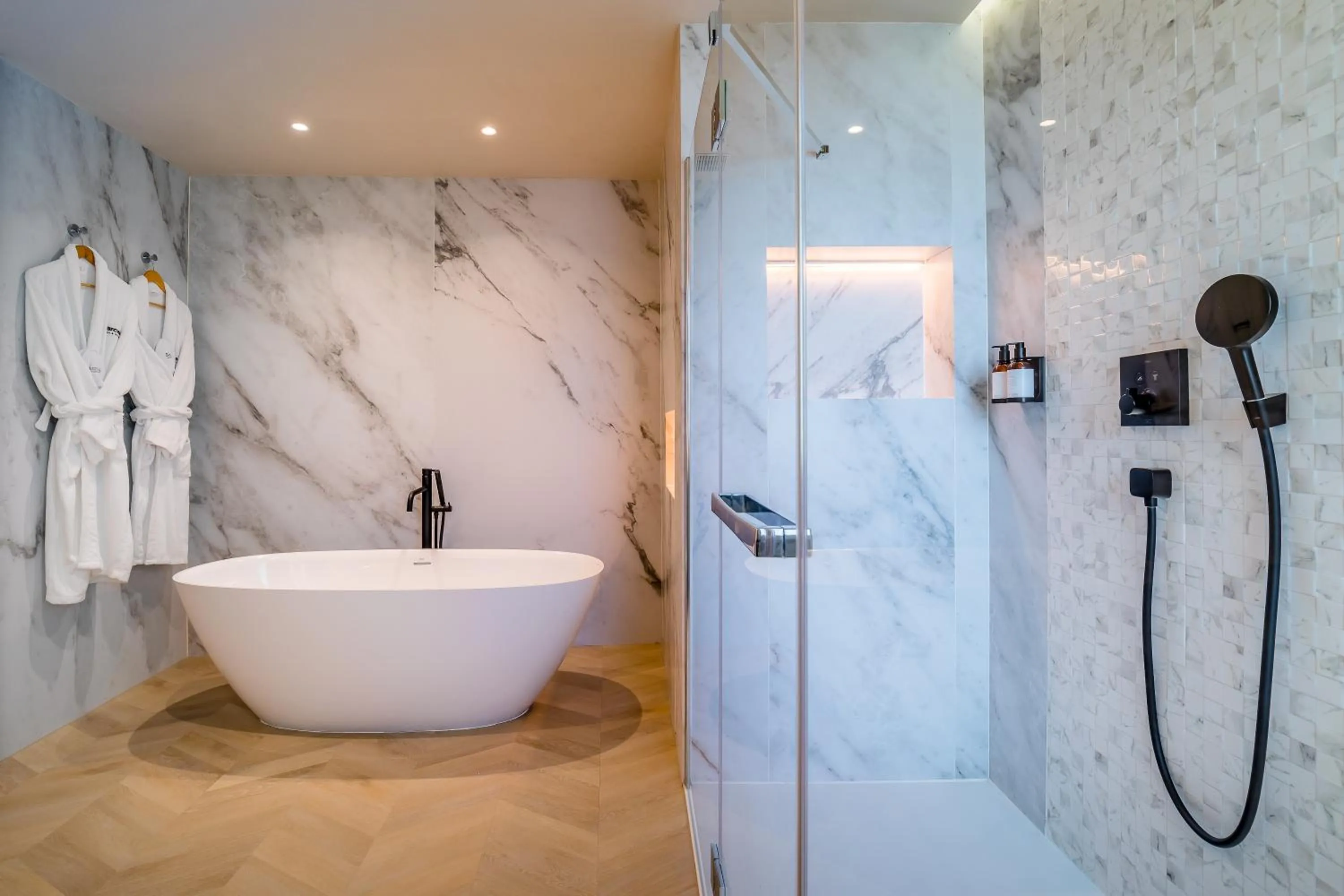 Shower in Barceló Carmen Granada