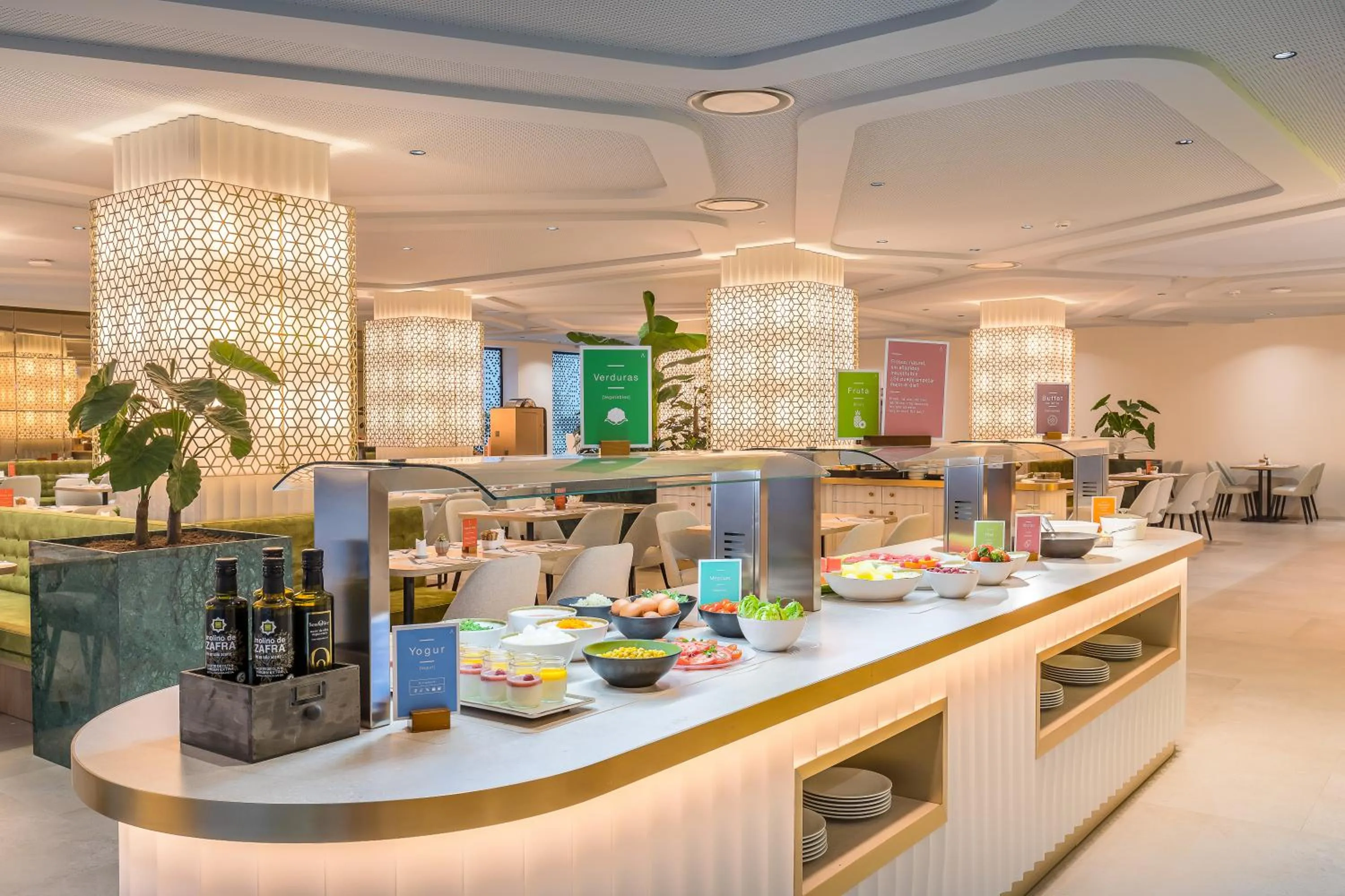 Breakfast in Barceló Carmen Granada