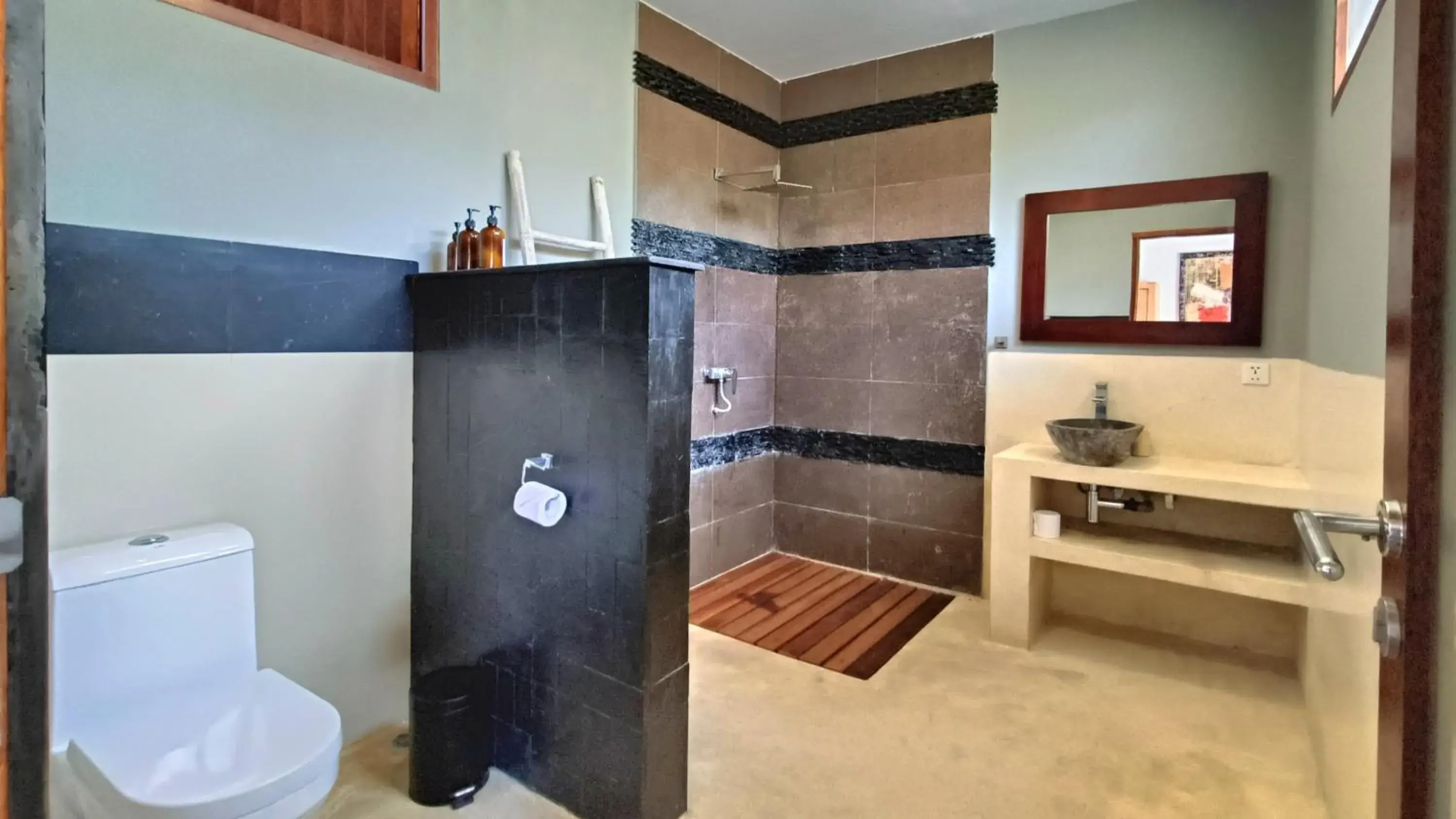 Bathroom in Kies Villas Lombok Bathroom in Kies Villas Lombok