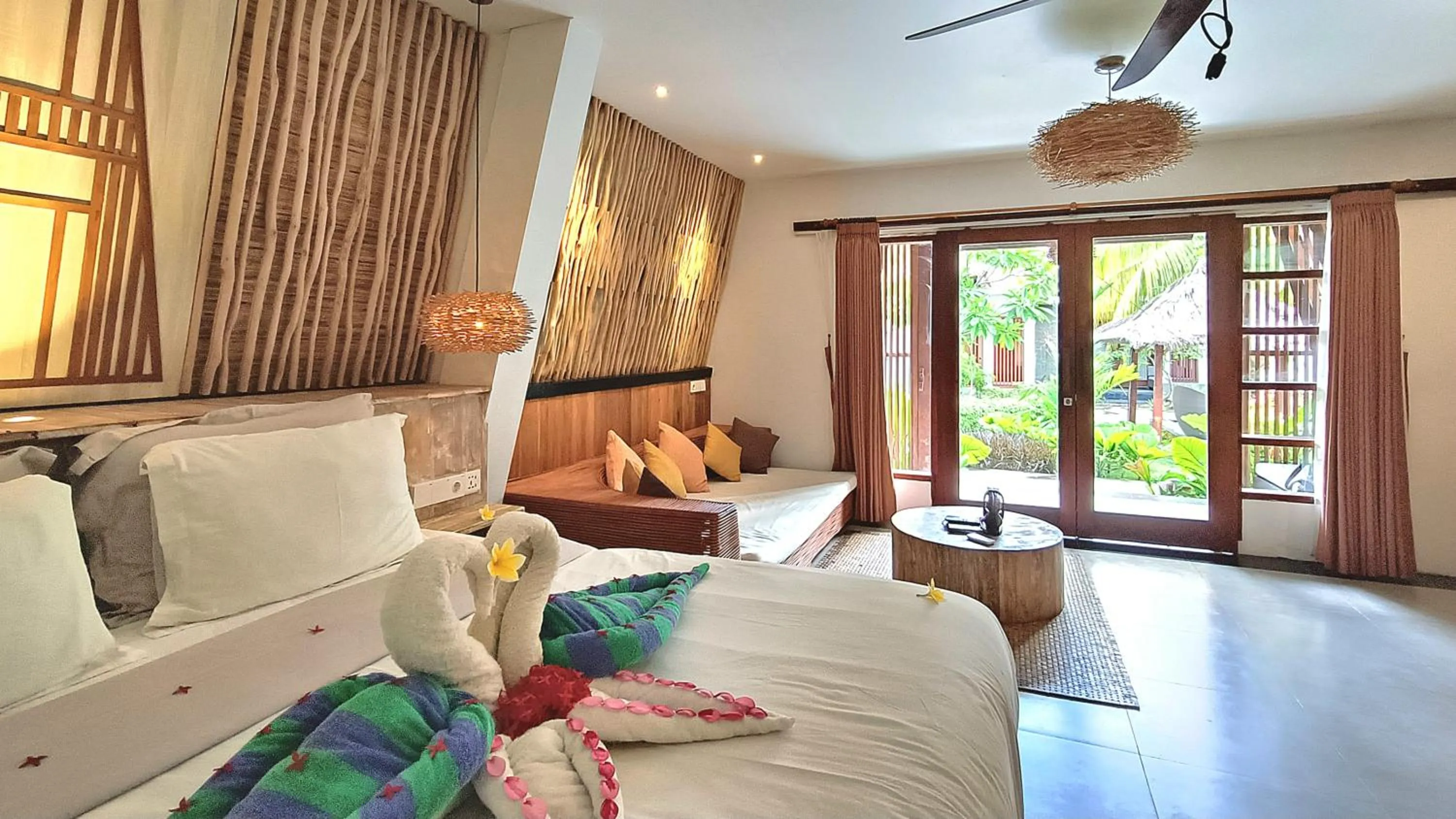 Bed in Kies Villas Lombok