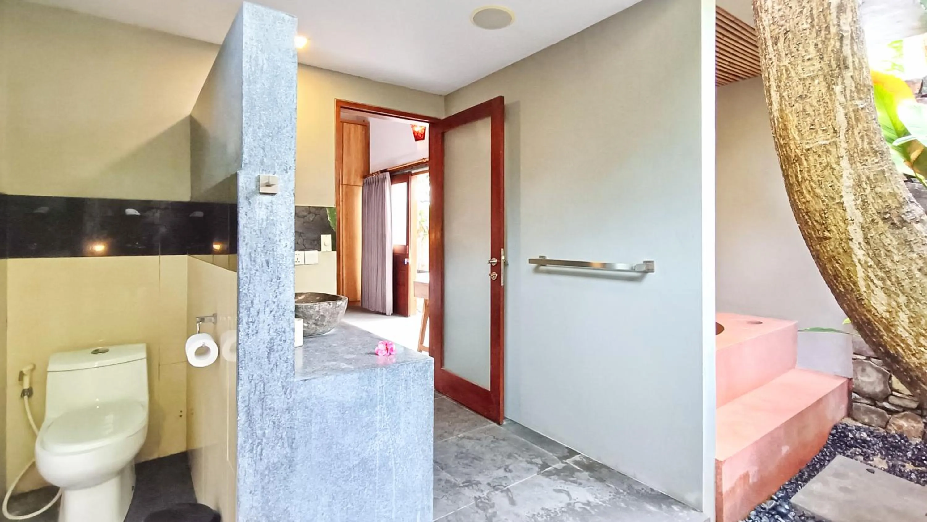 Toilet in Kies Villas Lombok