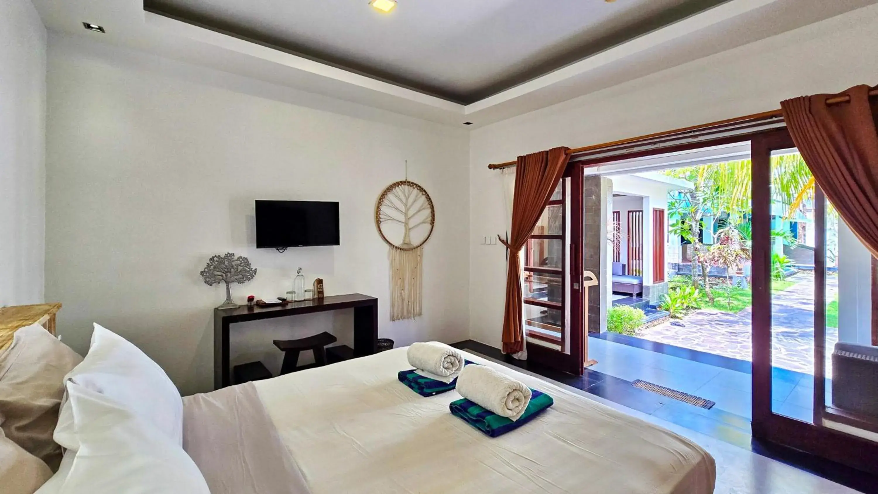 Photo of the whole room, Bed in Kies Villas Lombok Photo of the whole room, Bed in Kies Villas Lombok
