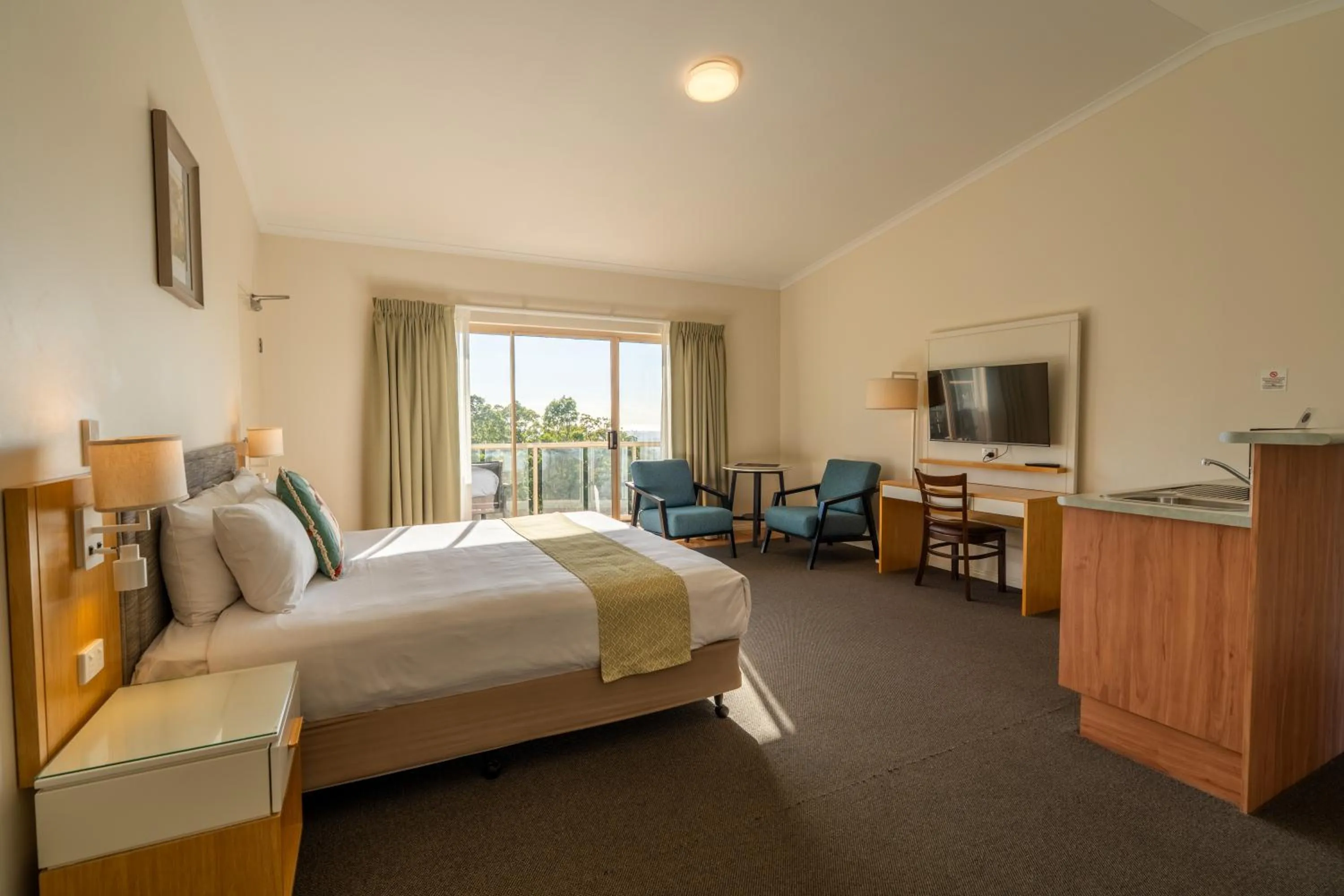 Bed in Eagle Heights Mountain Resort