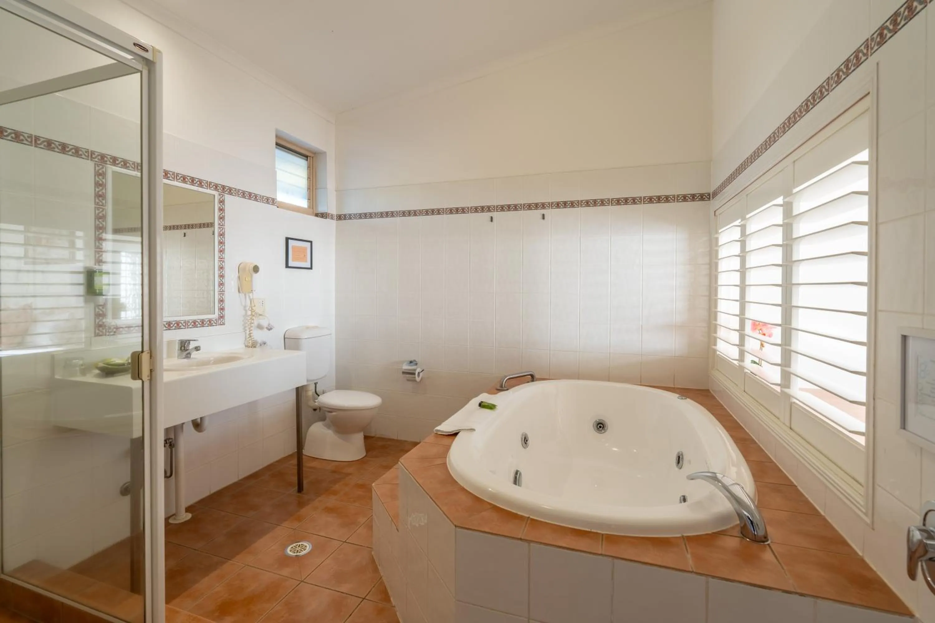 Shower in Eagle Heights Mountain Resort