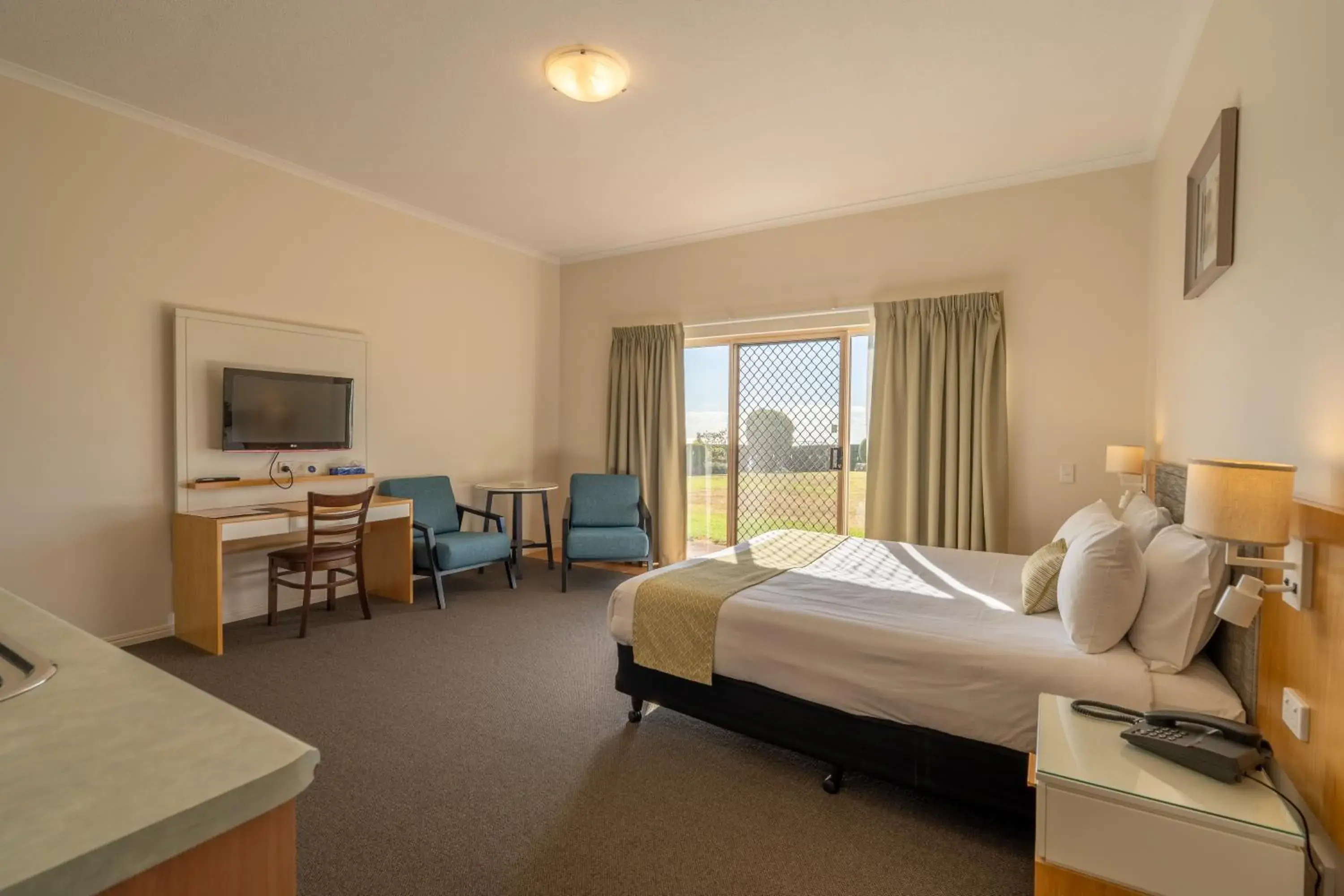 Bed in Eagle Heights Mountain Resort Bed in Eagle Heights Mountain Resort