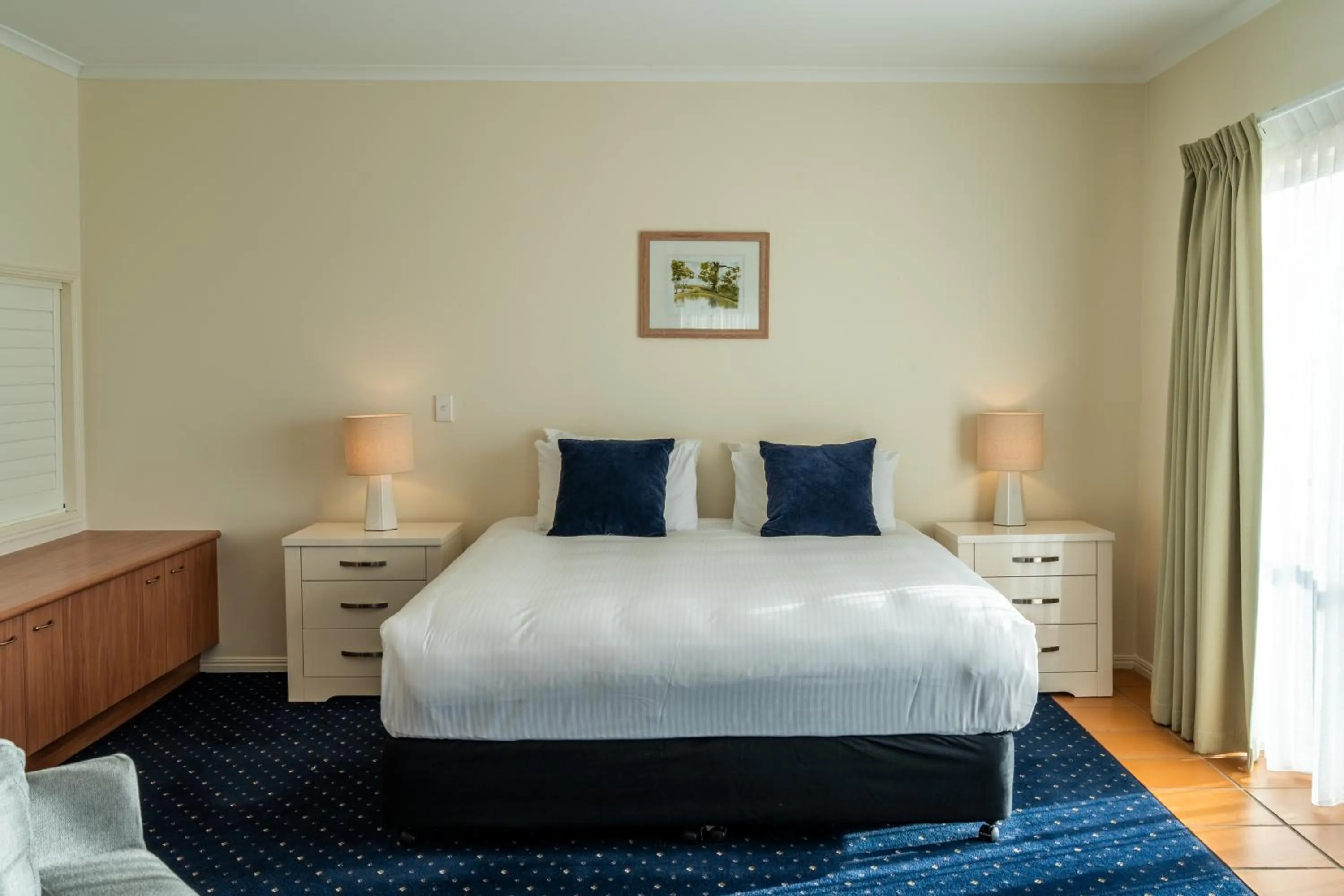 Bed in Eagle Heights Mountain Resort