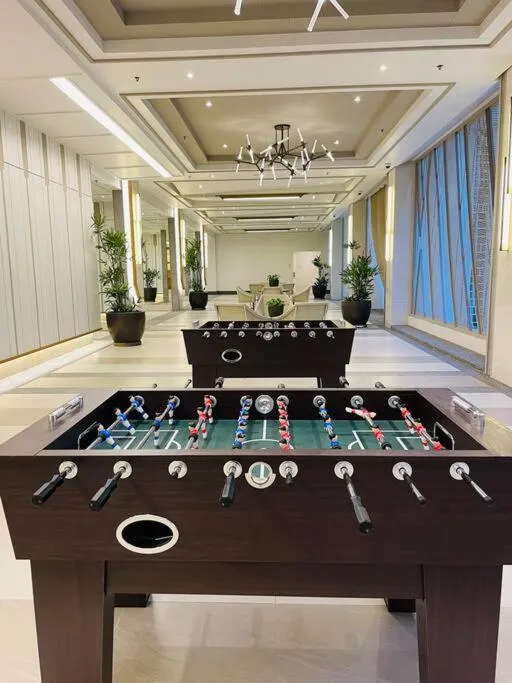 Stylish 1 bedroom condo with pool view and Fast WIFI