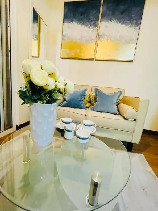 Stylish 1 bedroom condo with pool view and Fast WIFI