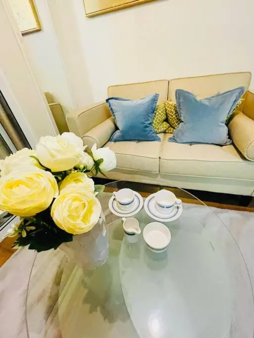 Stylish 1 bedroom condo with pool view and Fast WIFI