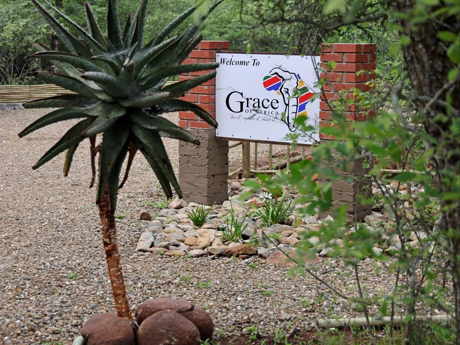 Garden view in Grace of Africa, Kruger Couples Lodge