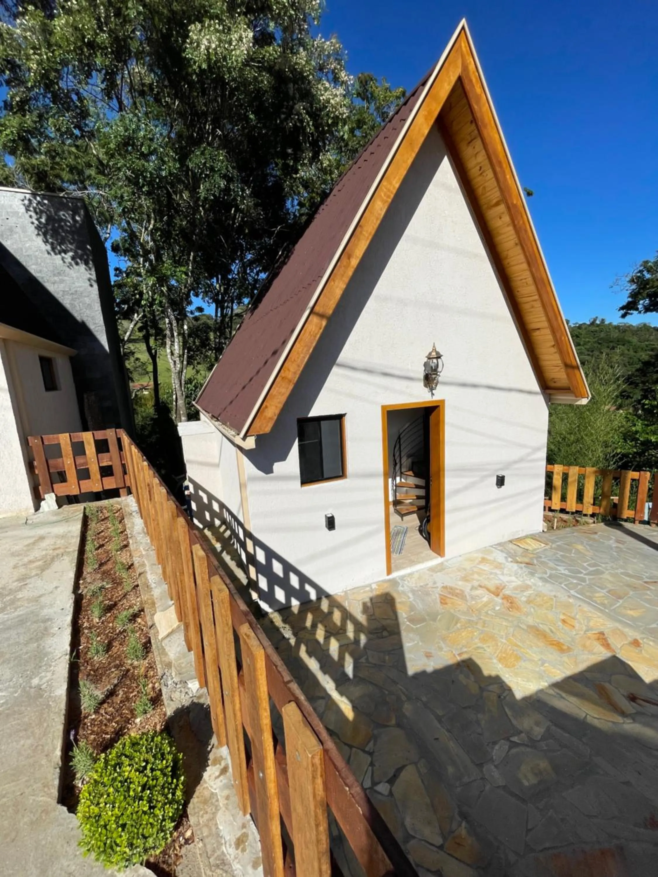 VILLA ITÁLIA CHALÉ