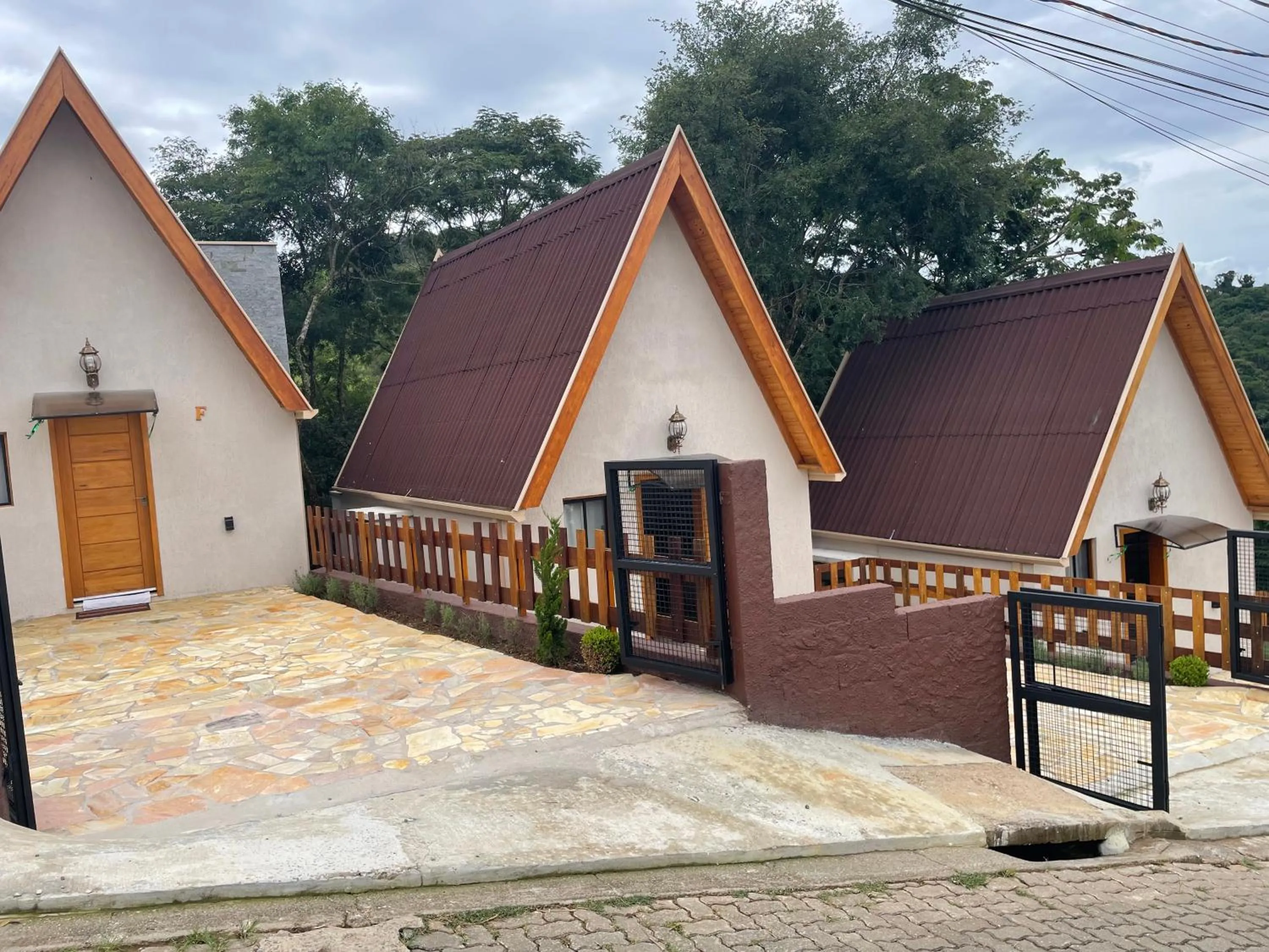 VILLA ITÁLIA CHALÉ