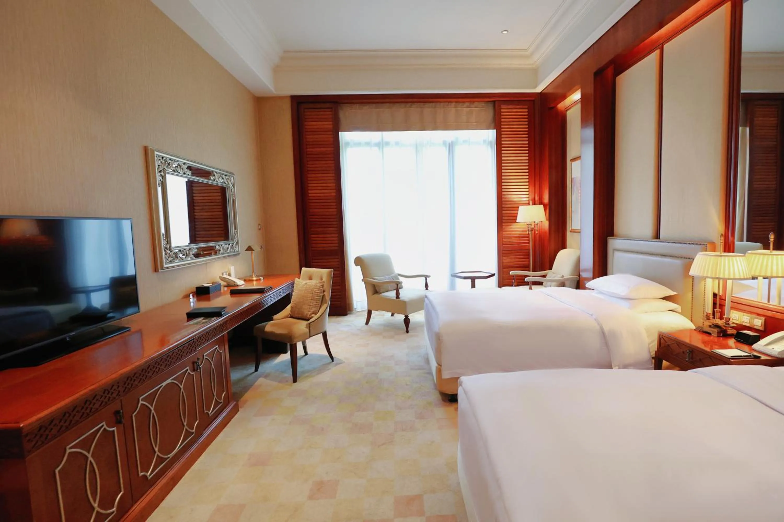 Bed in Shanghai Dongjiao State Guest Hotel