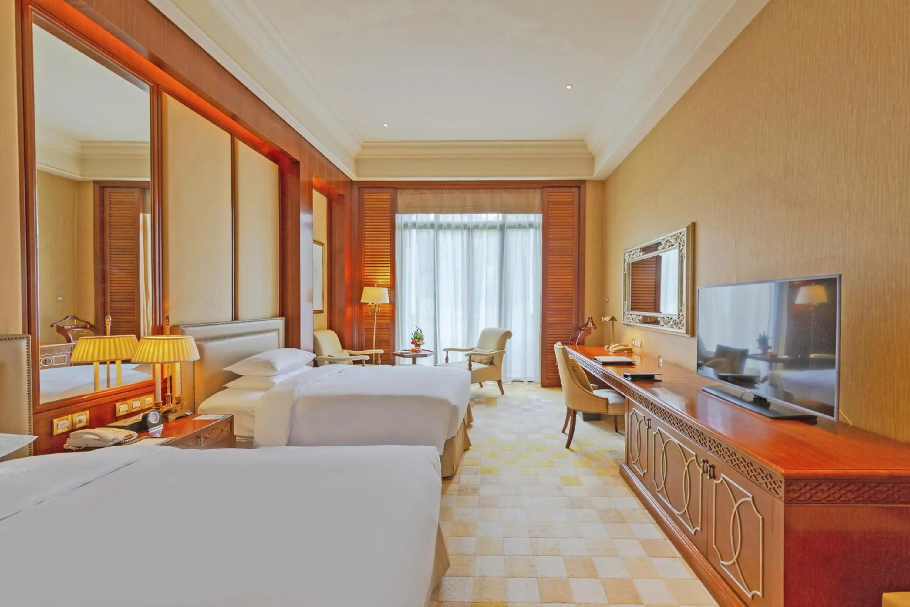 Deluxe Twin Room-East - single occupancy in Shanghai Dongjiao State Guest Hotel