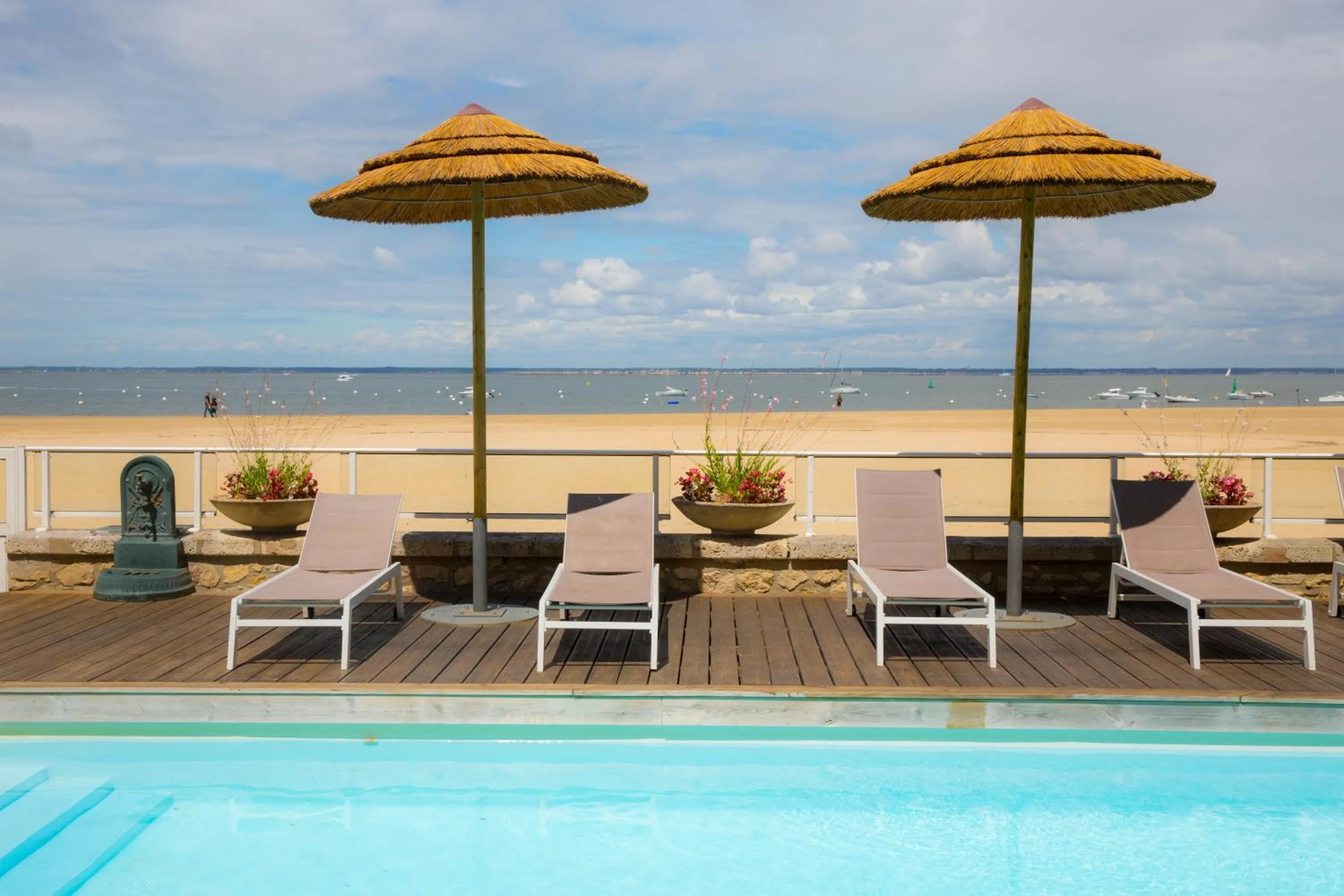 Pool view in Arc Hôtel Sur Mer