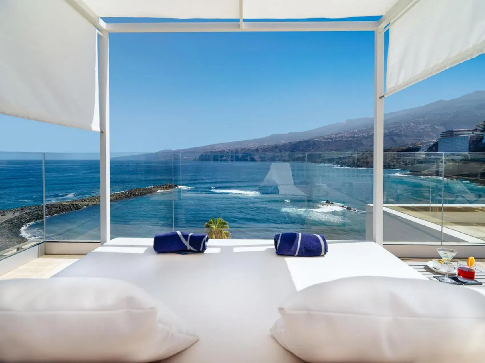 Property building, Bed in H10 Tenerife Playa Property building, Bed in H10 Tenerife Playa