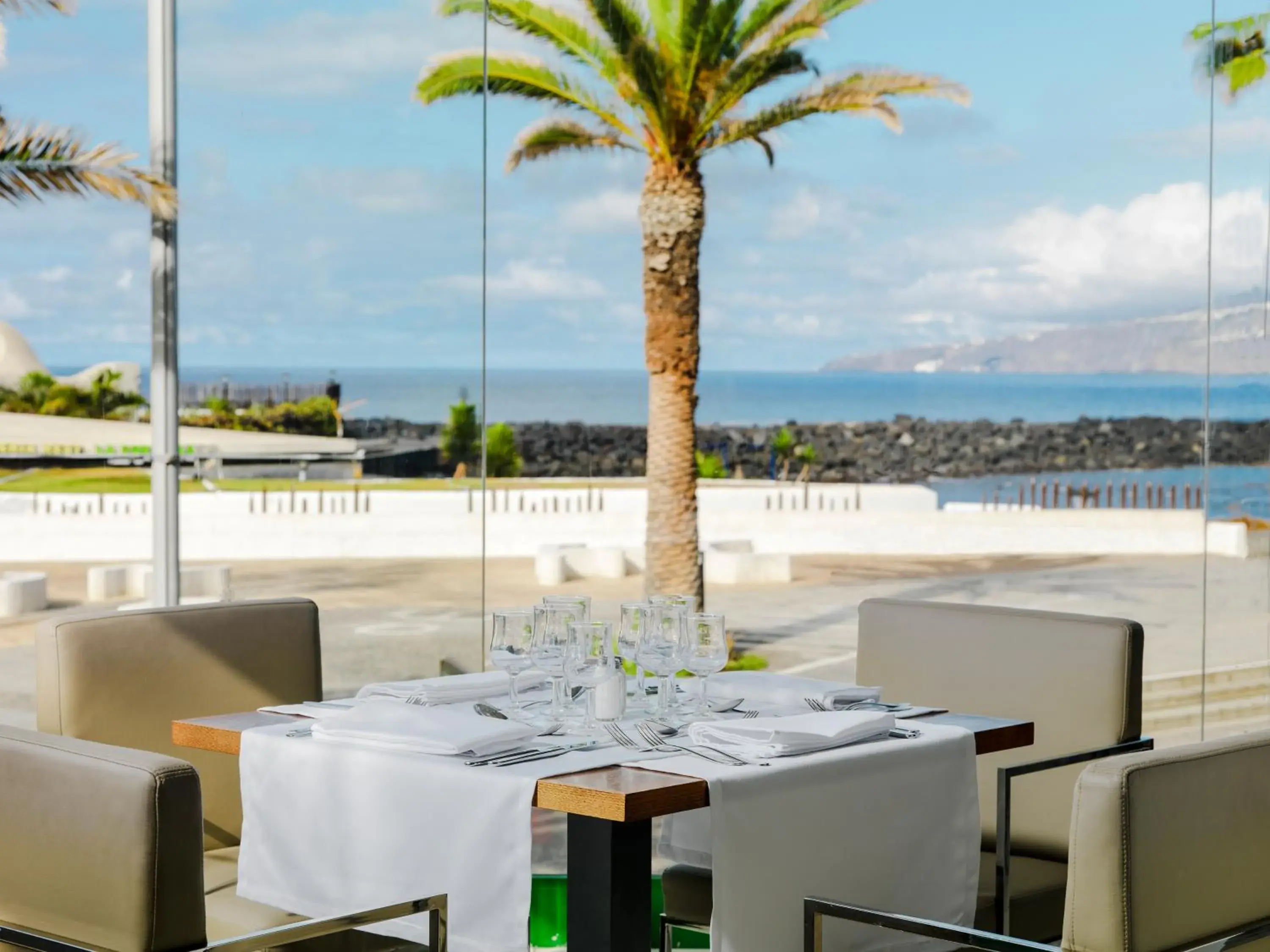Restaurant/places to eat in H10 Tenerife Playa Restaurant/places to eat in H10 Tenerife Playa