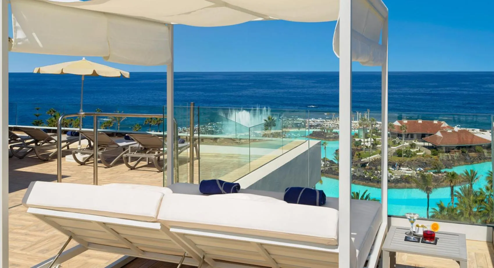 Area and facilities in H10 Tenerife Playa