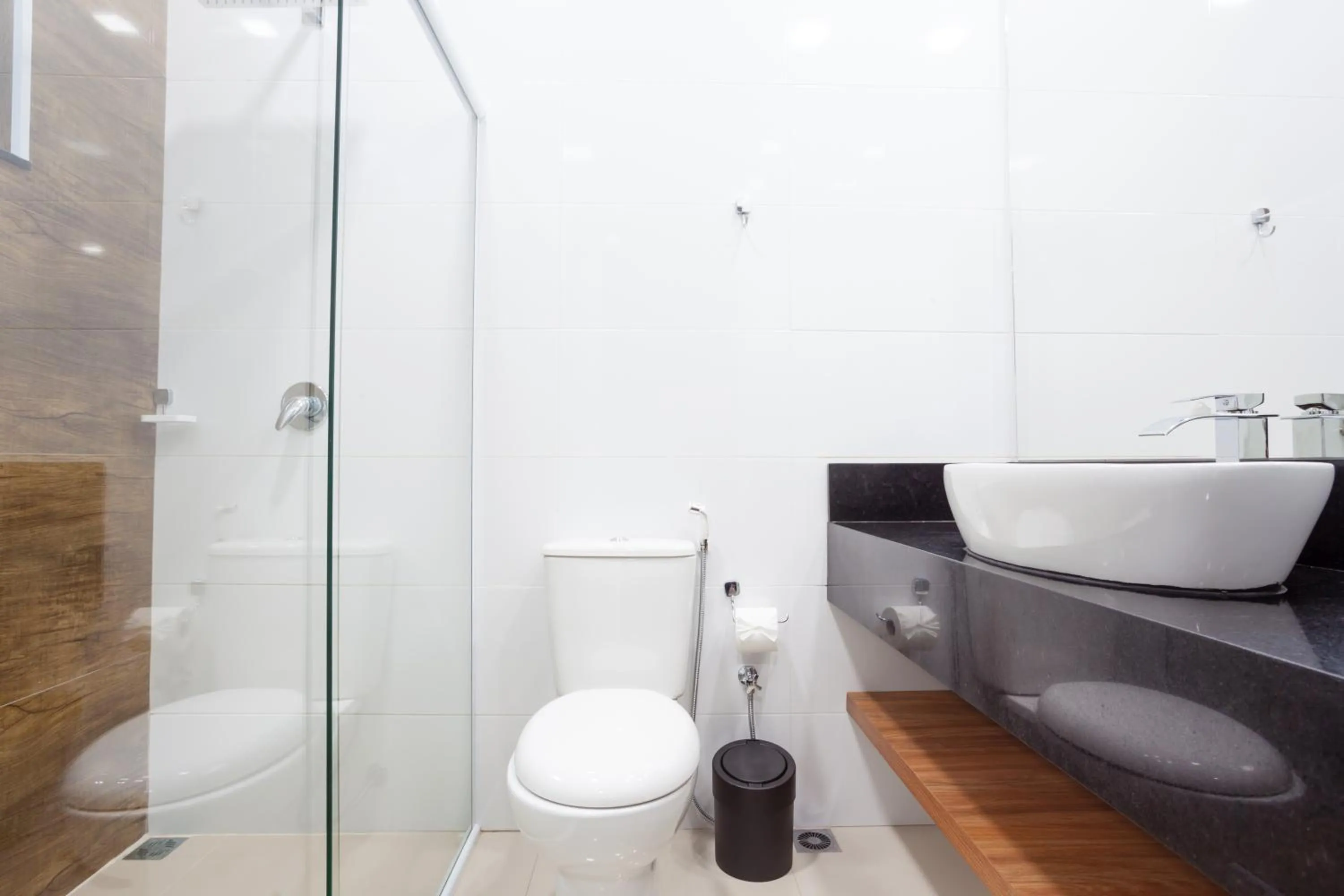 Shower in Sophita Business Hotel