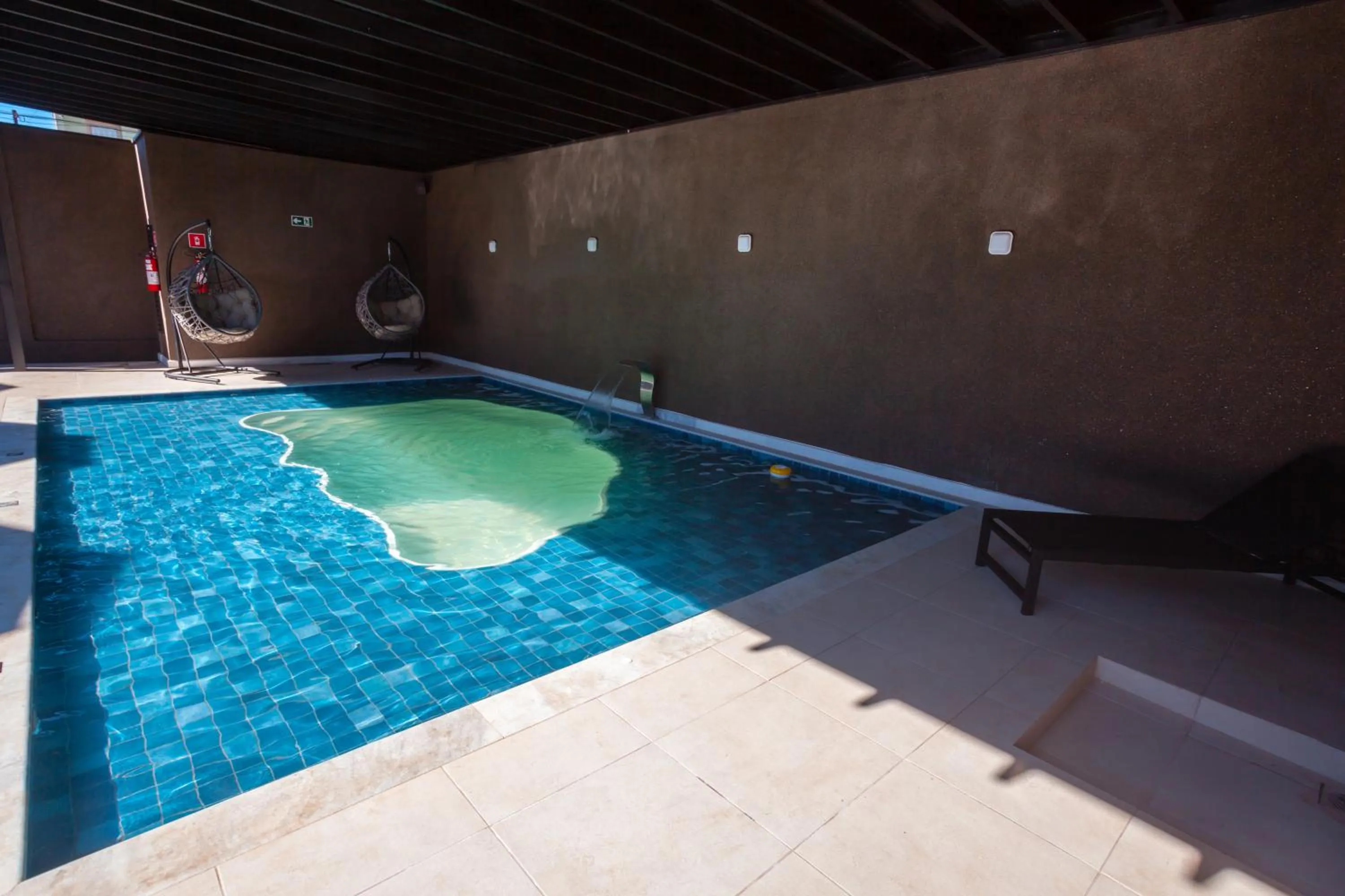 Swimming pool in Sophita Business Hotel