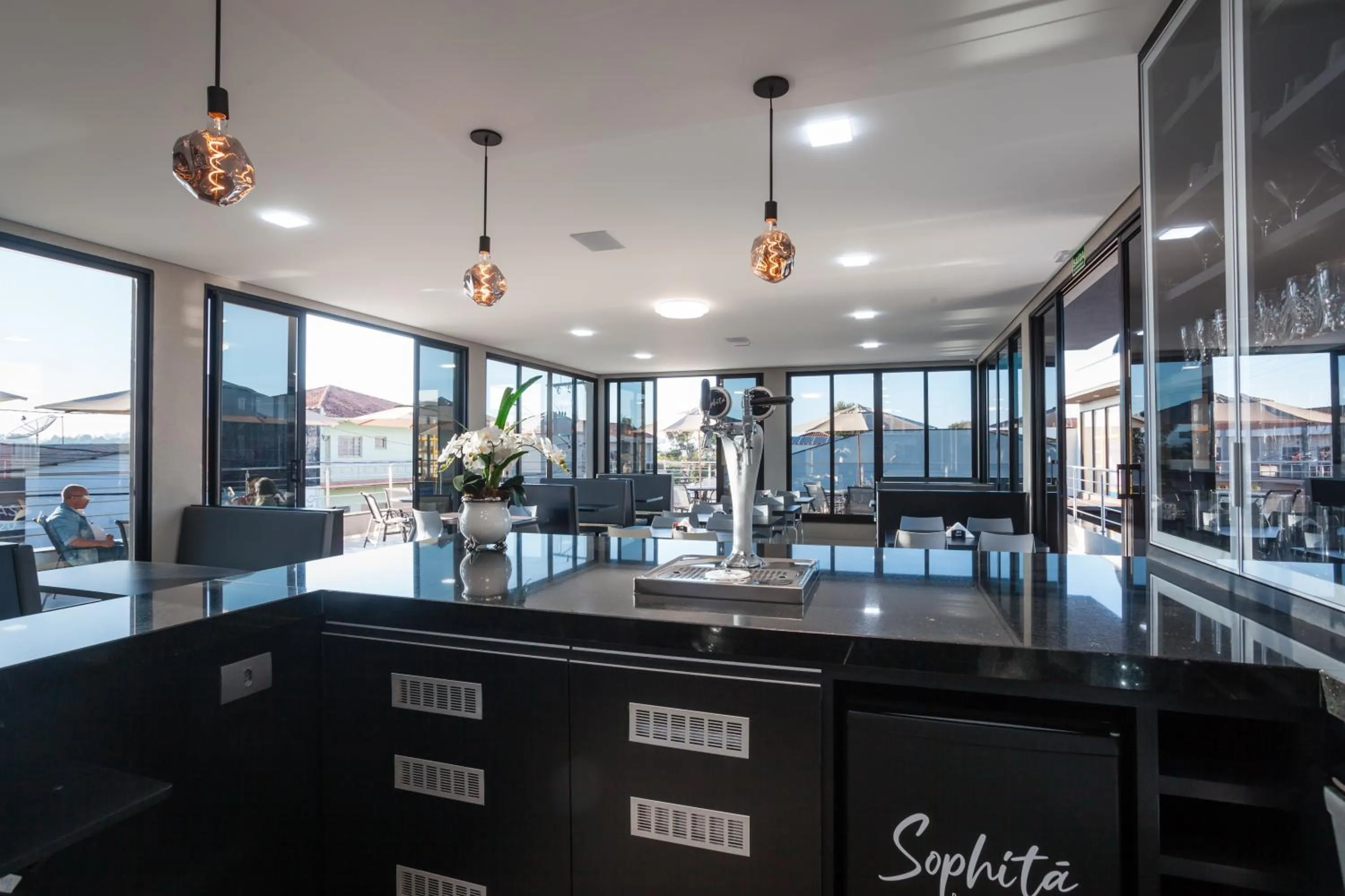 Restaurant/places to eat in Sophita Business Hotel